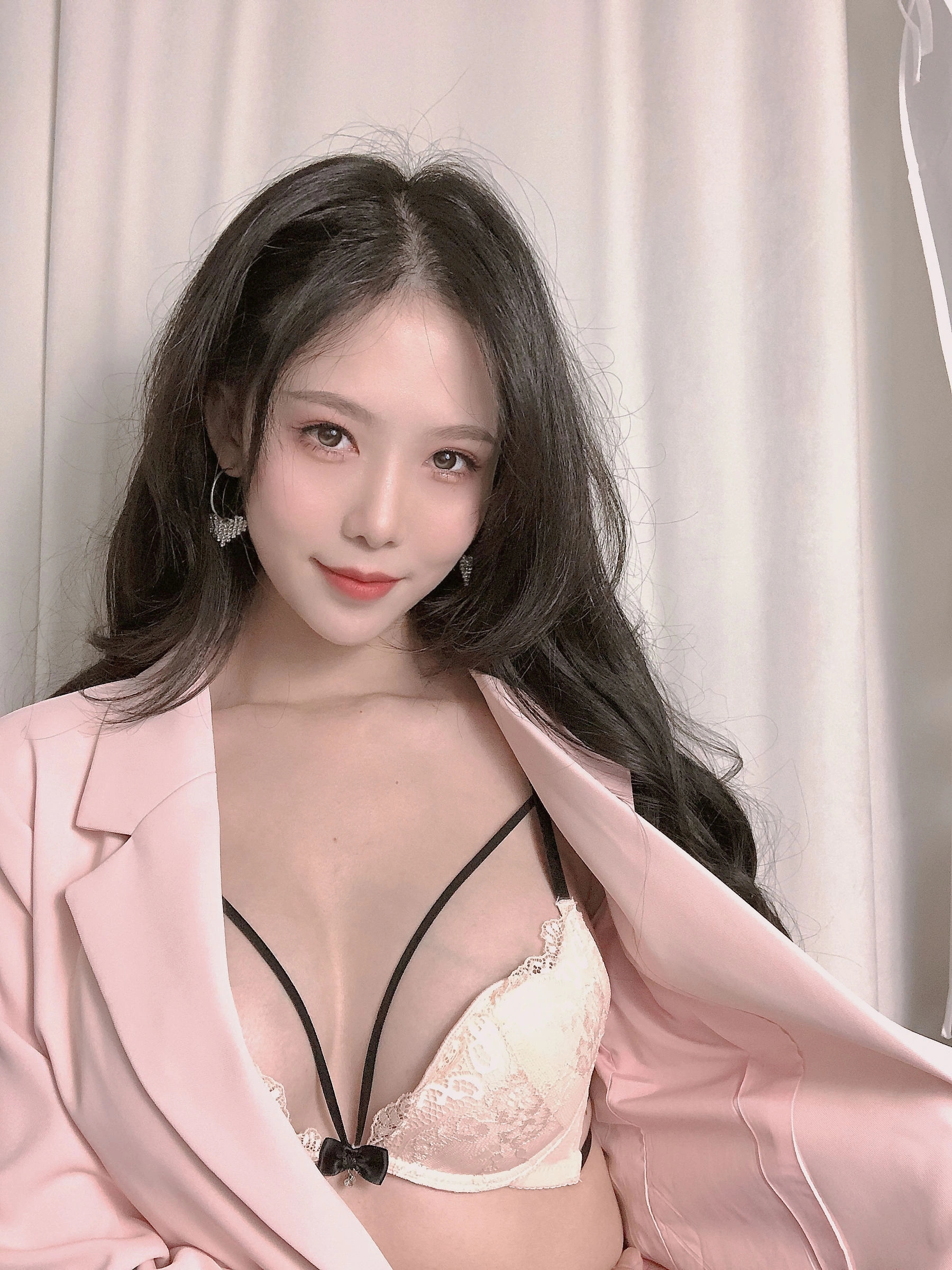 午後台南嫩模寫真精選 – 甜美攝影棚自信完美融合獨家 - 5
