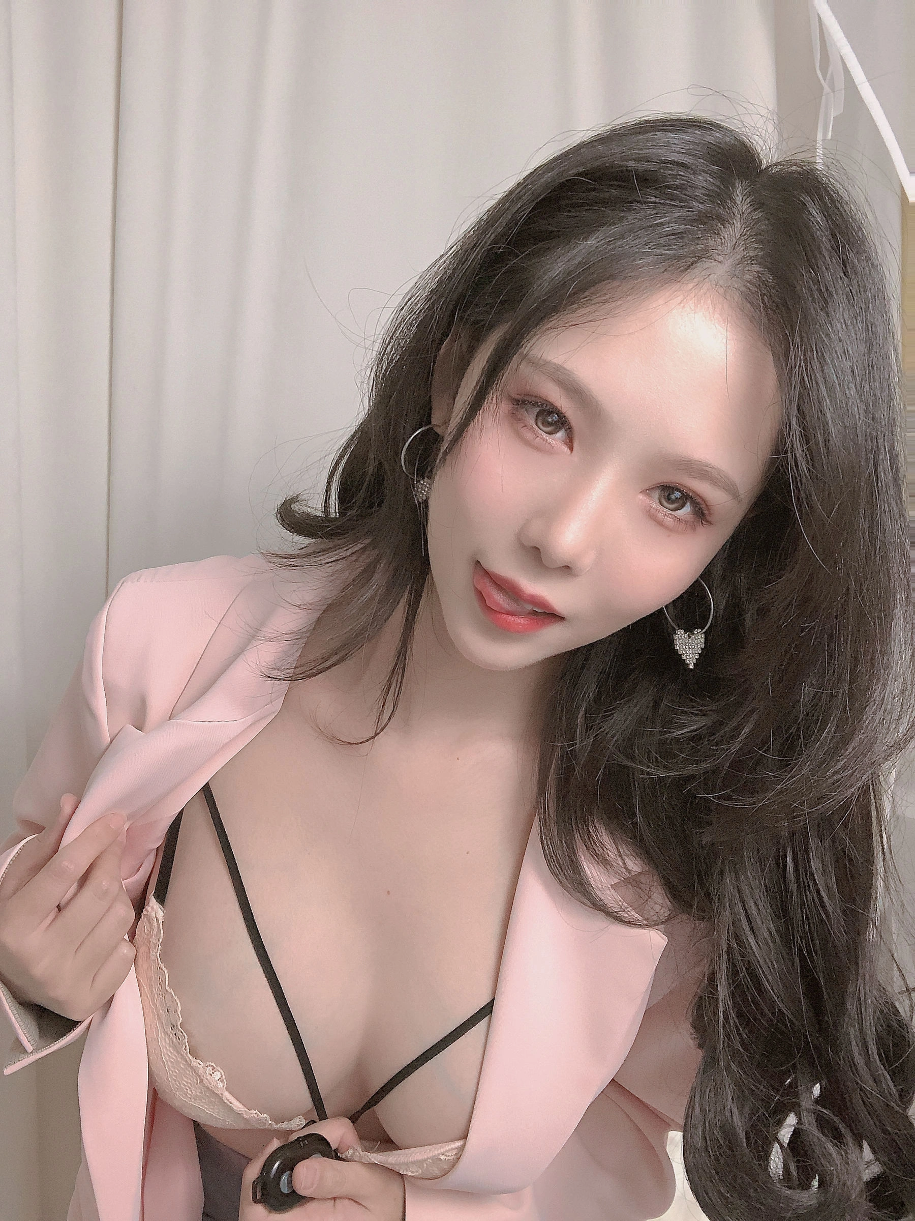午後台南嫩模寫真精選 – 甜美攝影棚自信完美融合獨家 - 6
