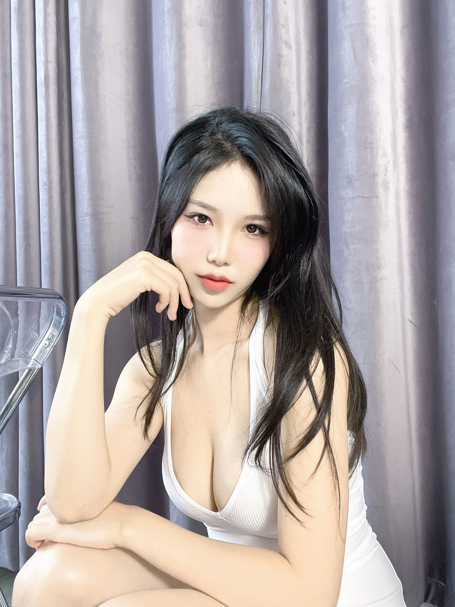 雲林深夜車模美照 – 優雅魅力街拍實錄珍藏 - 148