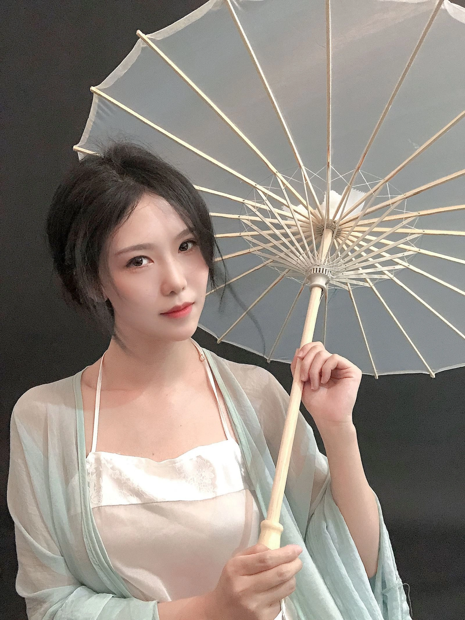 雲林深夜車模美照 – 優雅魅力街拍實錄珍藏 - 16
