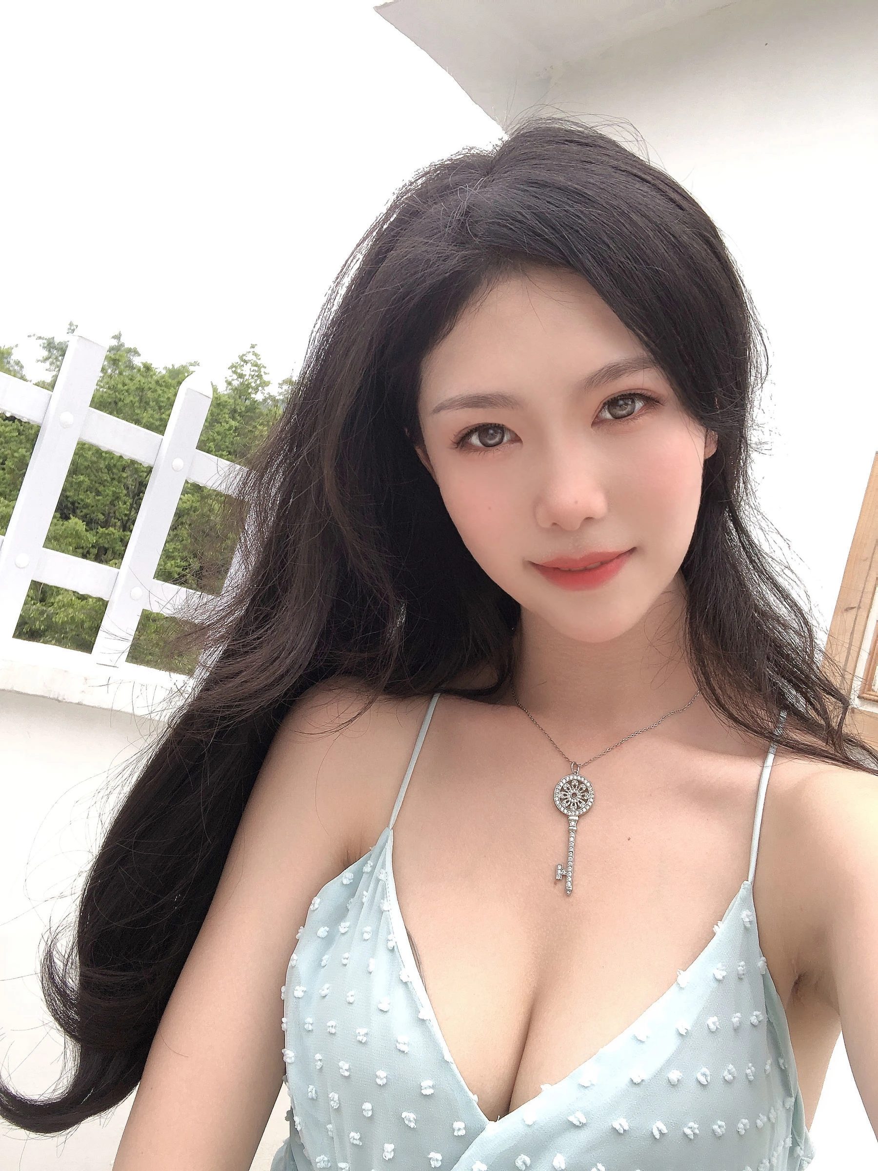 雲林深夜車模美照 – 優雅魅力街拍實錄珍藏 - 166