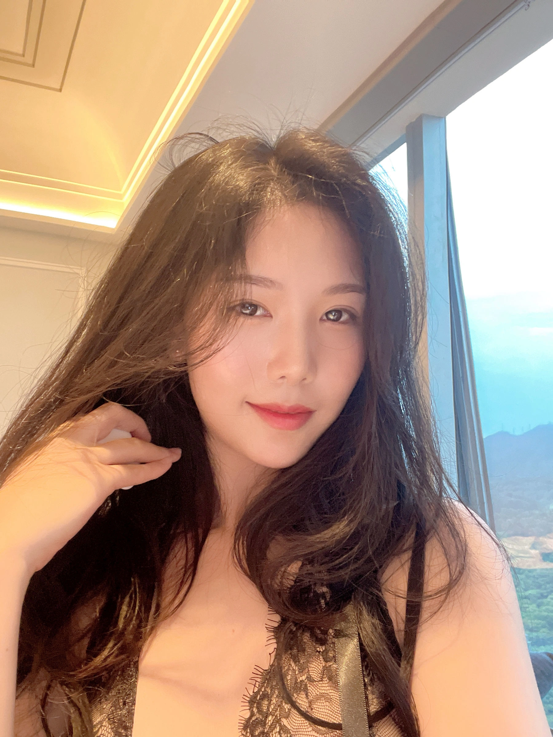 雲林深夜車模美照 – 優雅魅力街拍實錄珍藏 - 17