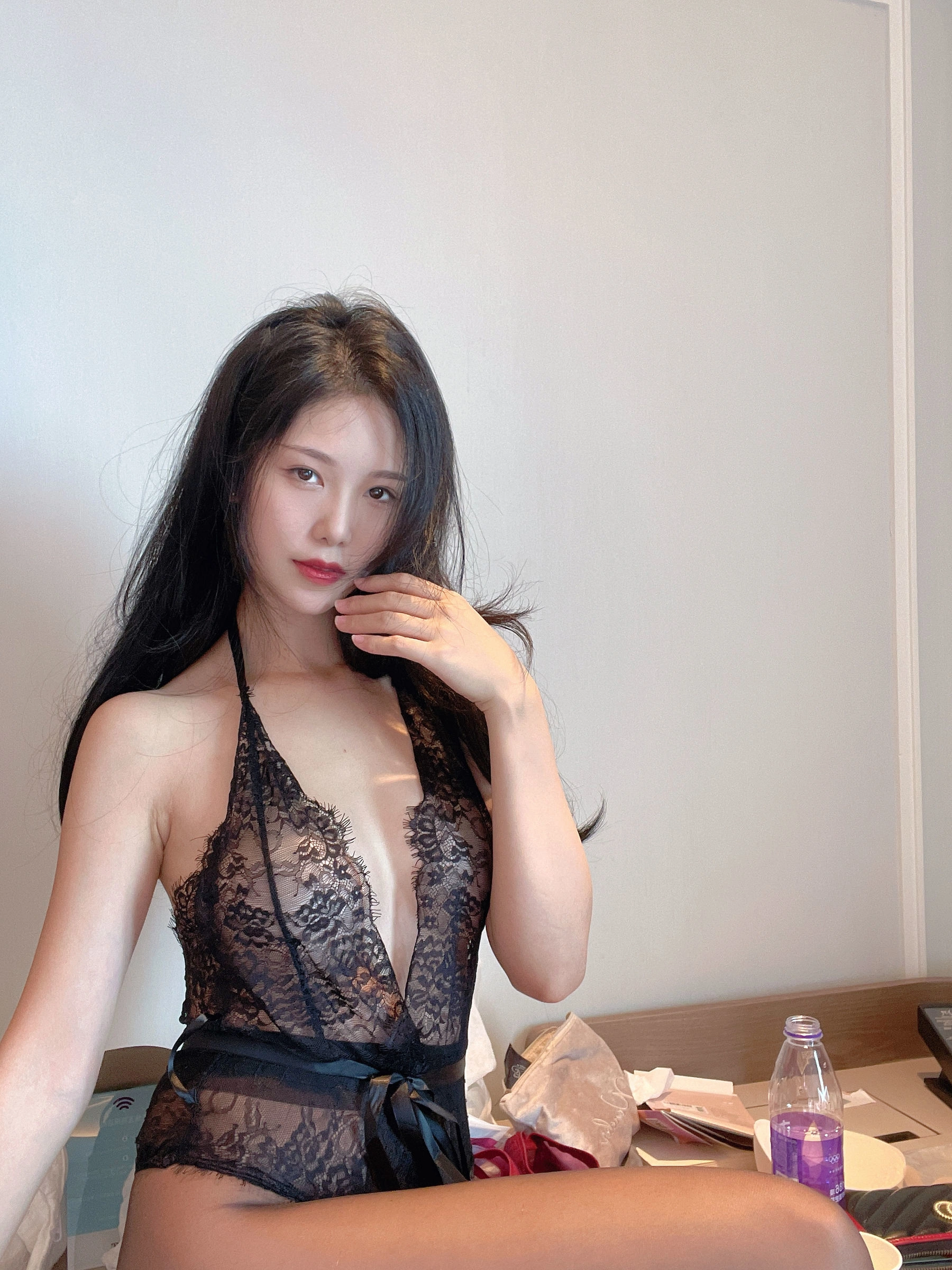 雲林深夜車模美照 – 優雅魅力街拍實錄珍藏 - 37