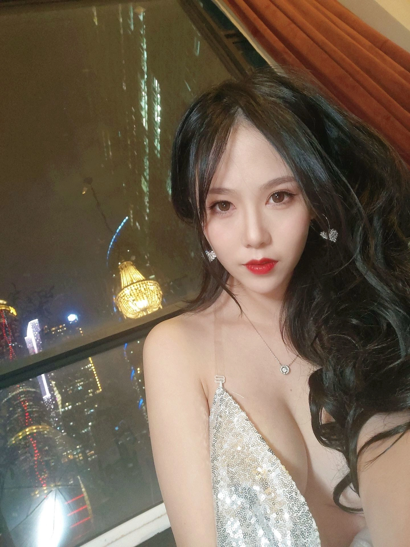 雲林深夜車模美照 – 優雅魅力街拍實錄珍藏 - 47