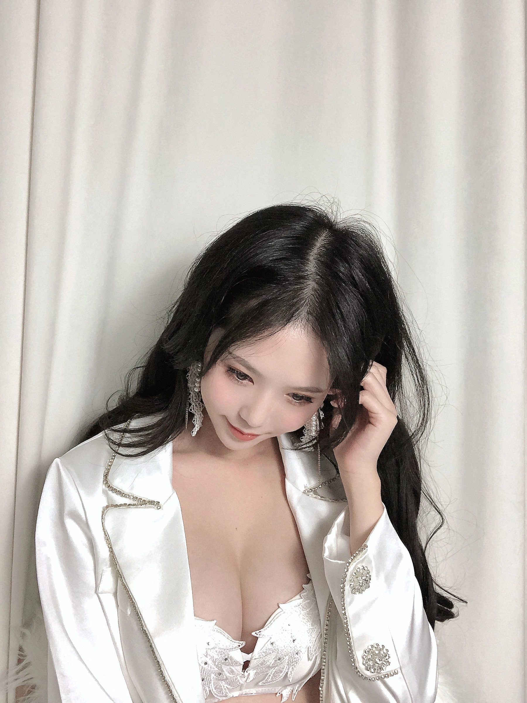 雲林深夜車模美照 – 優雅魅力街拍實錄珍藏 - 63