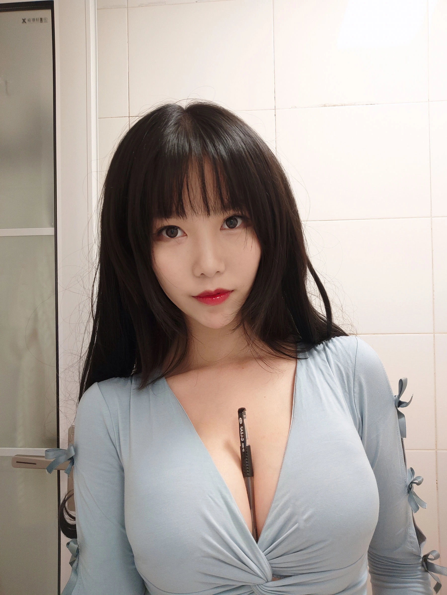 雲林深夜車模美照 – 優雅魅力街拍實錄珍藏 - 86