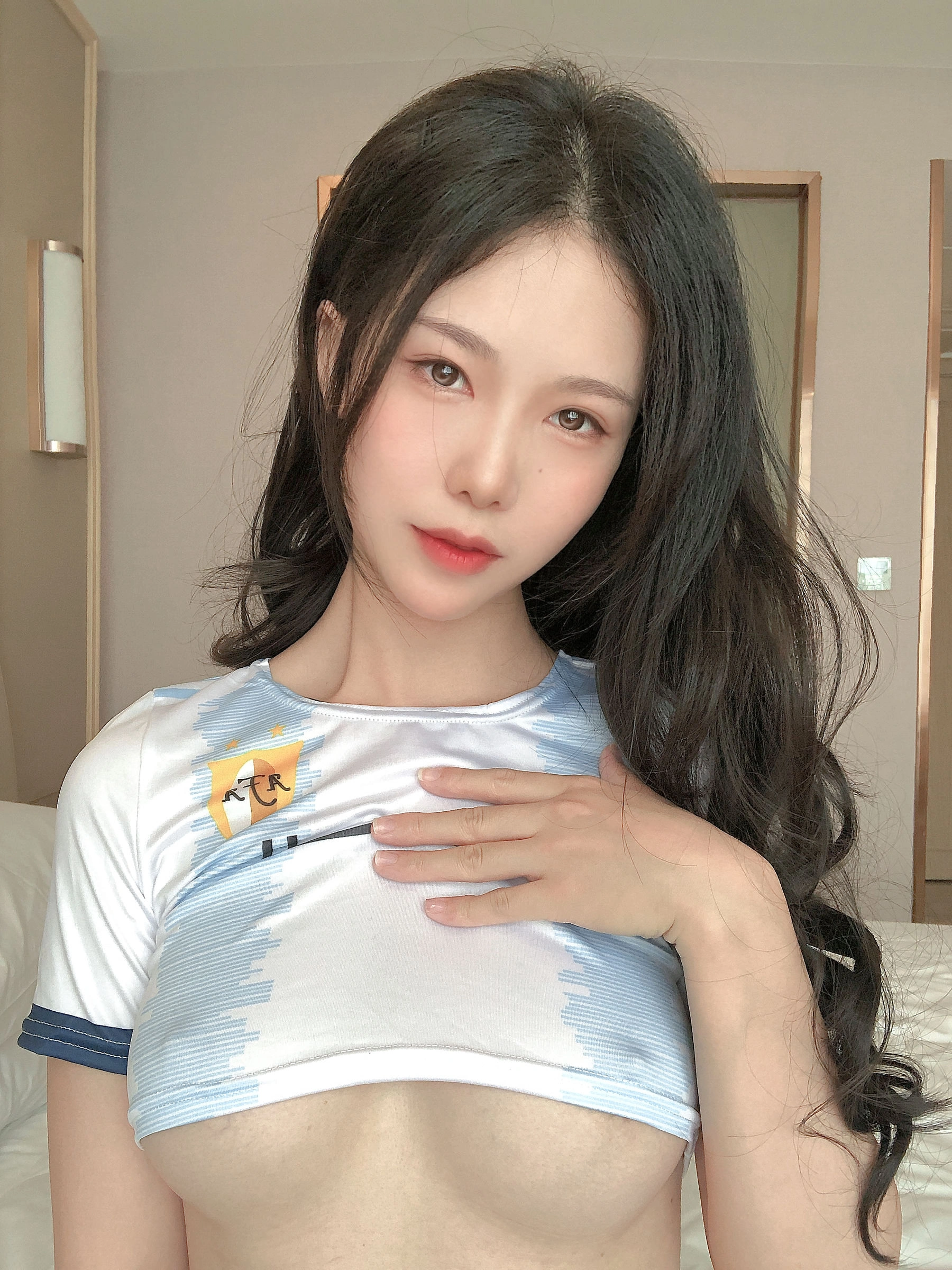 台中正午嫩模美照 – 高貴魅力海邊實錄精選 - 1