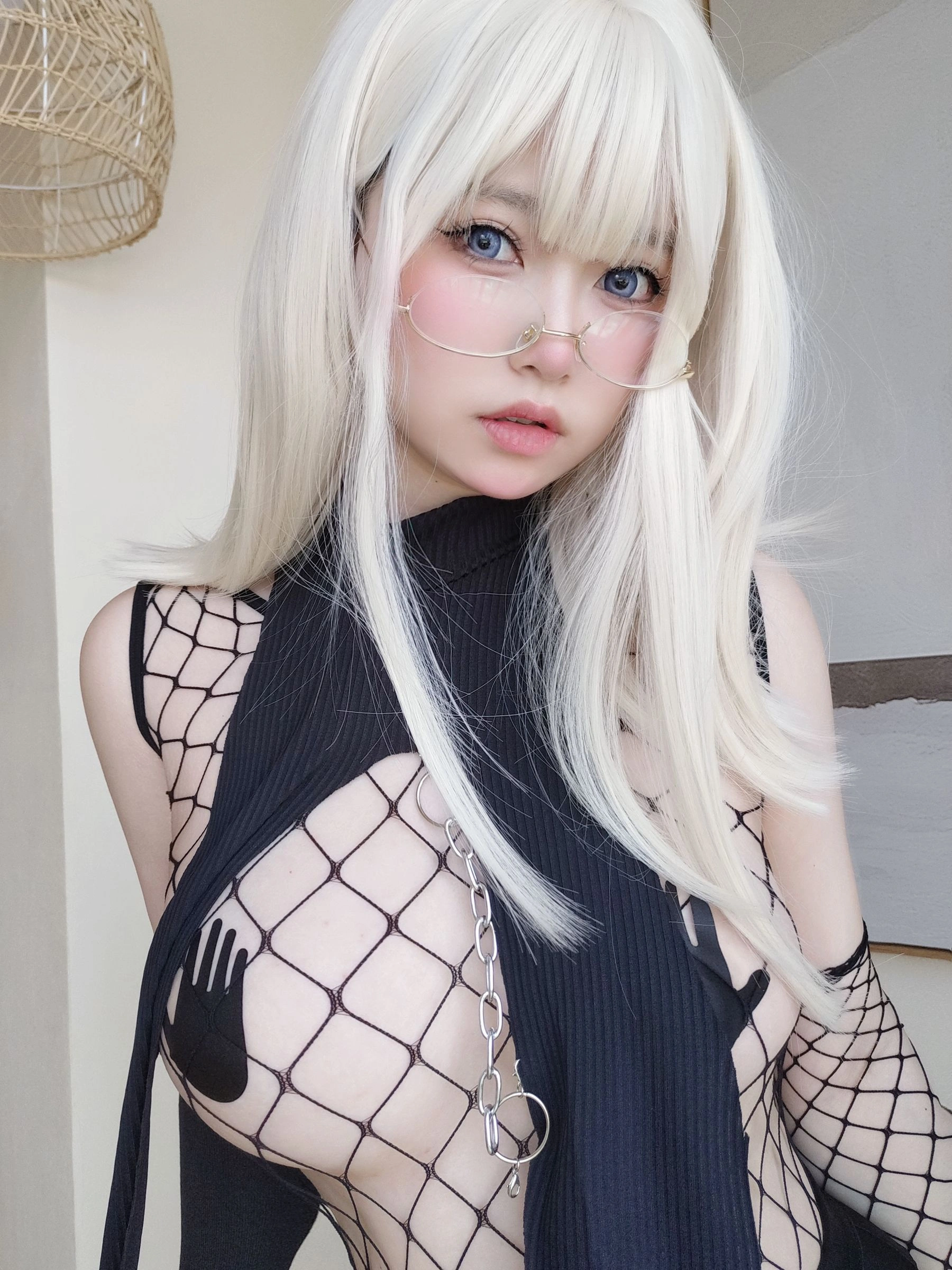 苗慄深夜車模美照 – 時尚魅力自然光實錄獨家 - 1