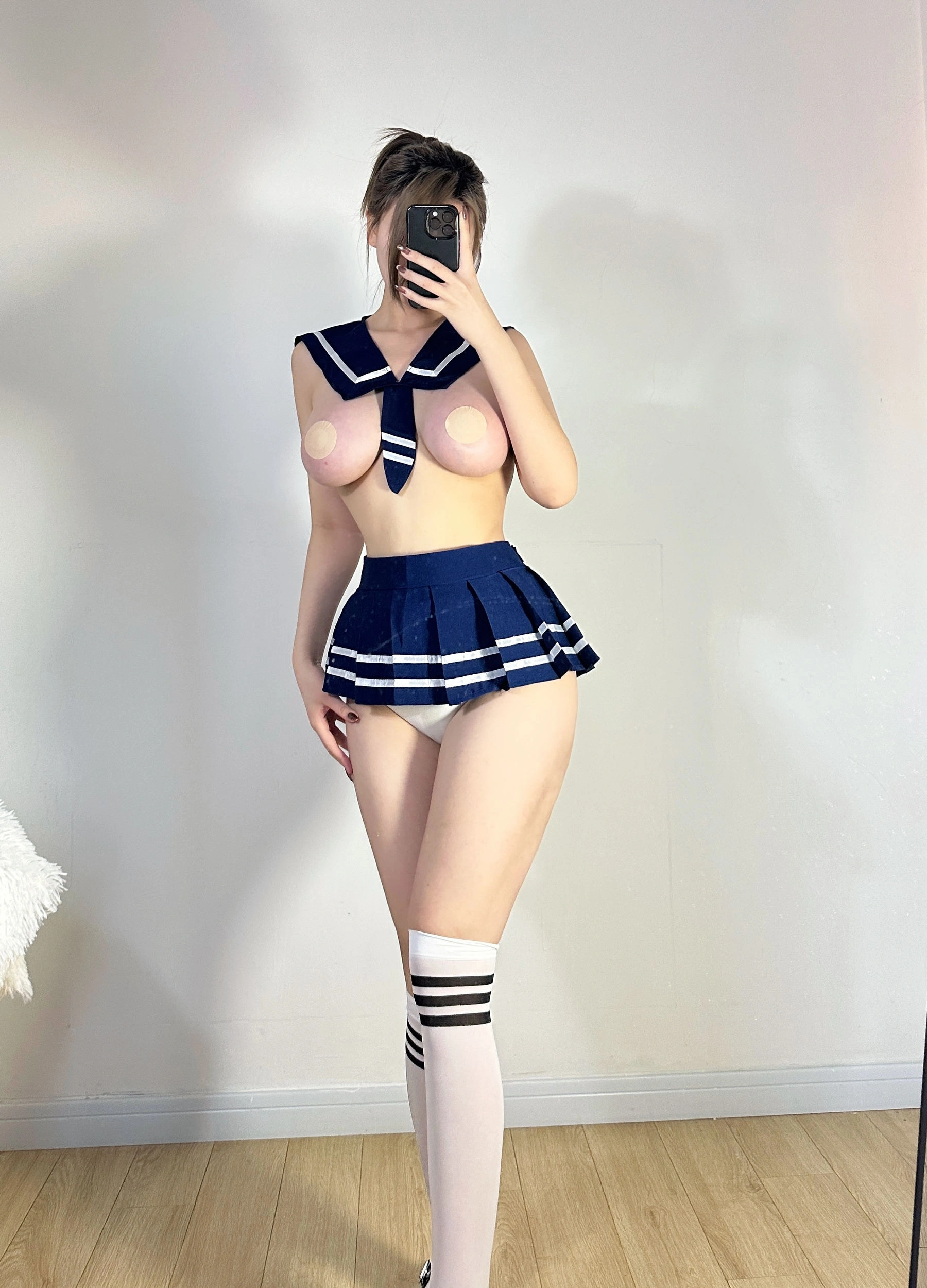 主播火辣自然光寫真 – 秋楓俏皮風格展現限量 - 35