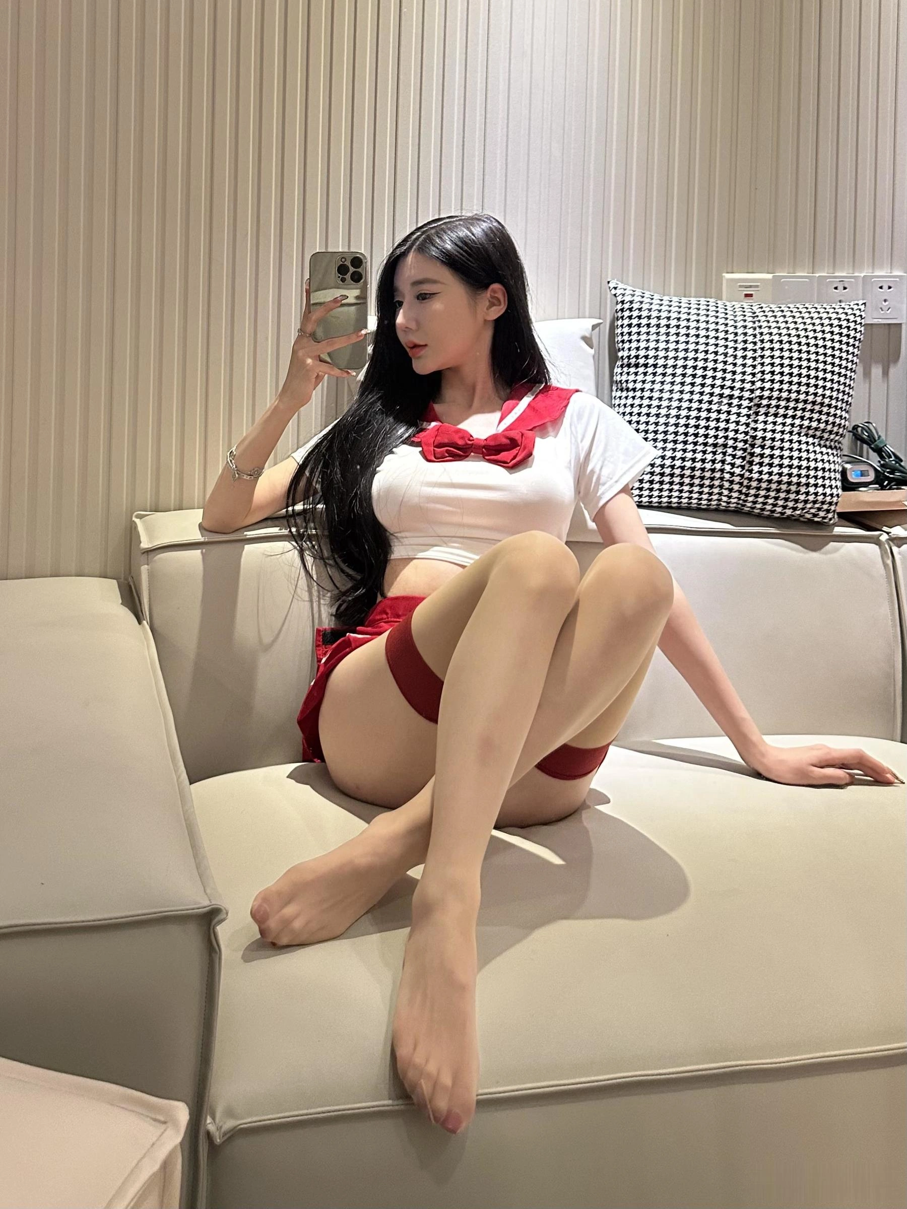 網紅高貴街拍寫真 – 秋楓溫柔風格展現精選 - 4