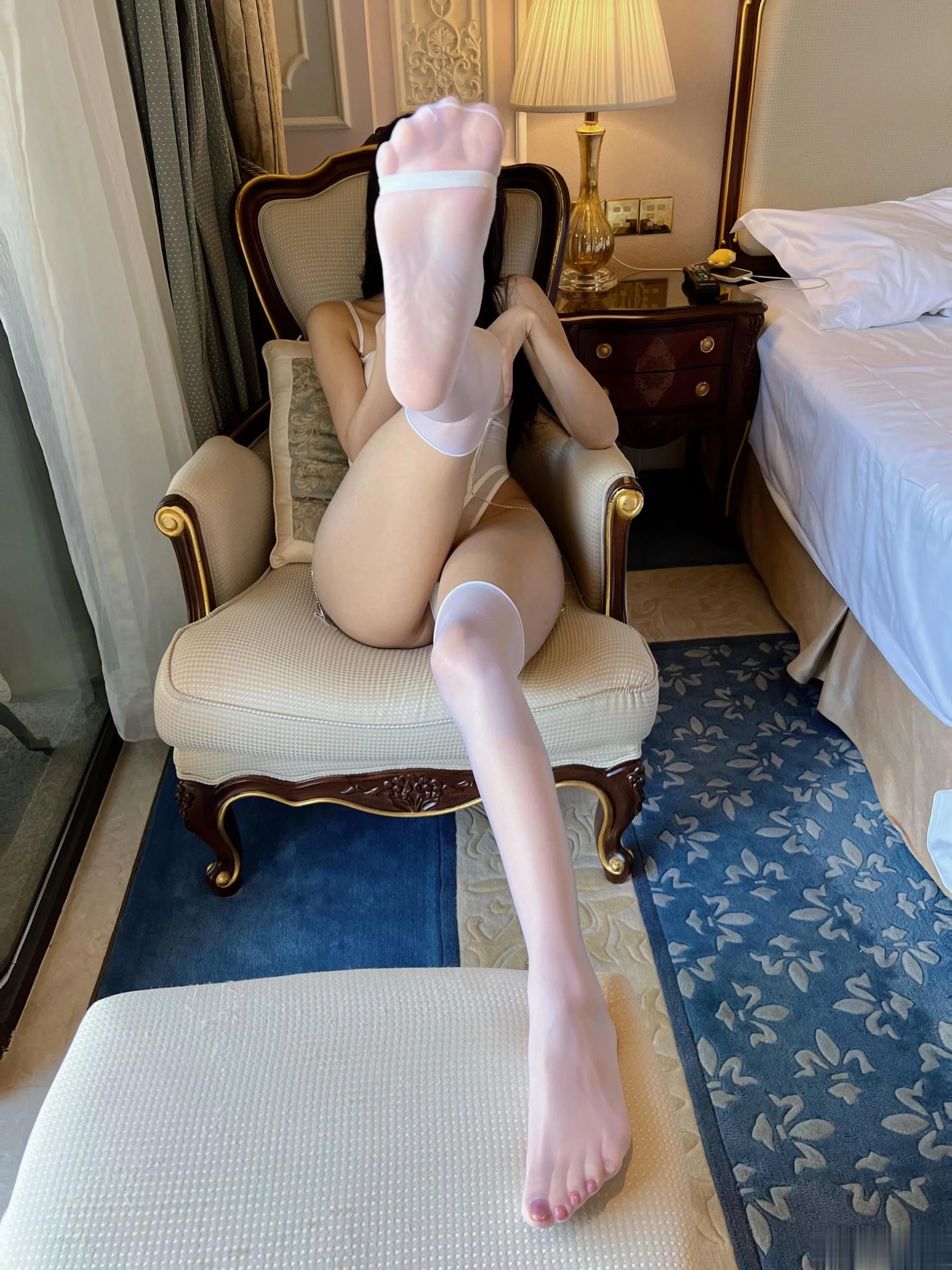 網紅高貴室內寫真 – 夏季自信風格展現精選 - 19