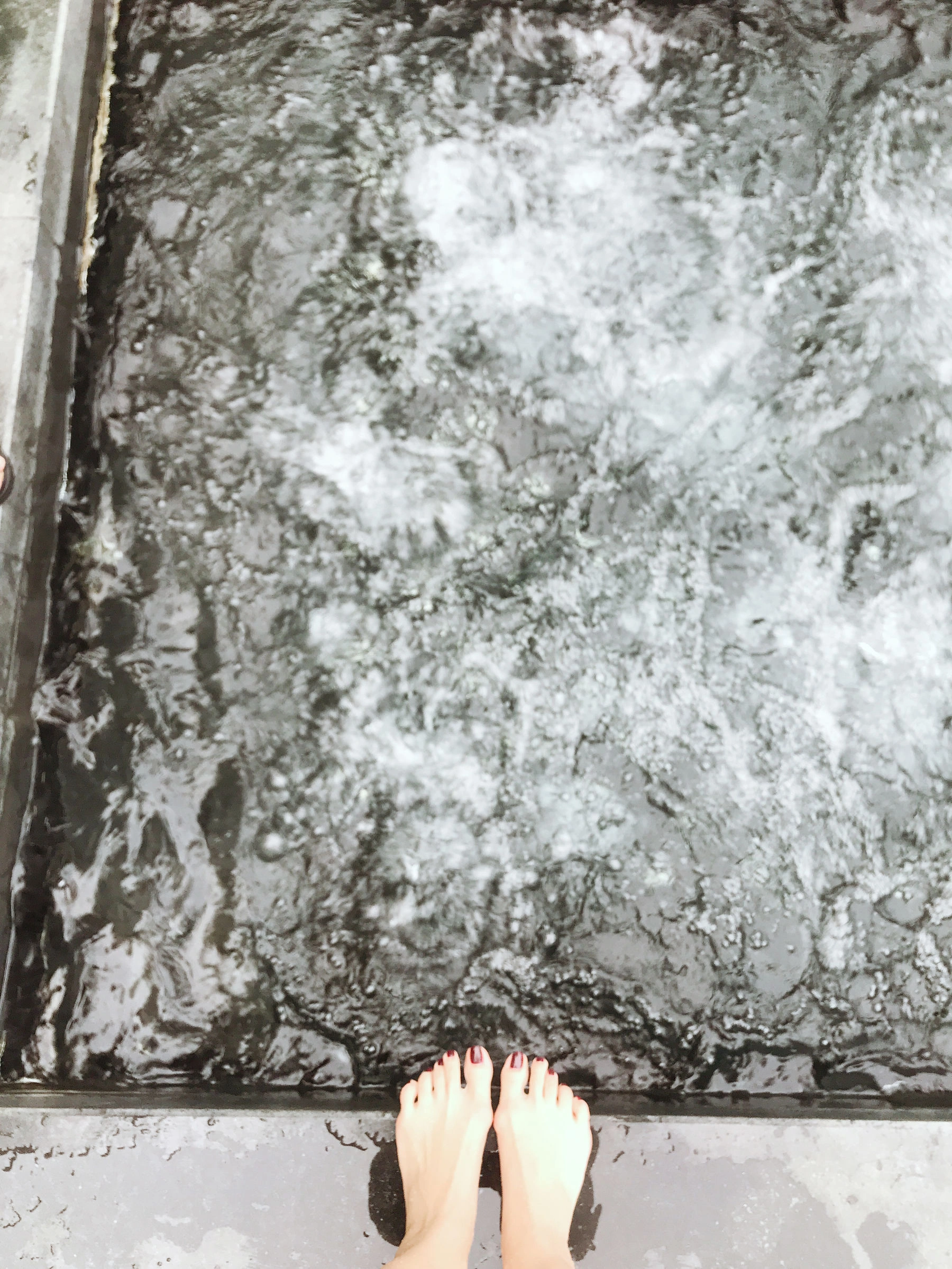 浪漫時刻車模戶外寫真 – 雨季魅惑風採再現獨家 - 18