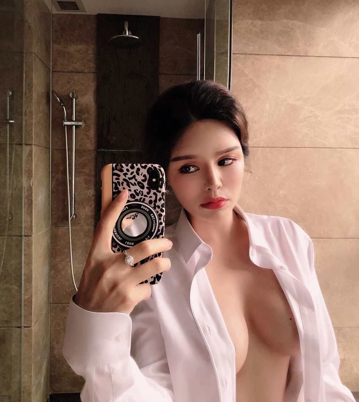 網紅活潑攝影棚寫真 – 冬季自信風格展現獨家 - 27