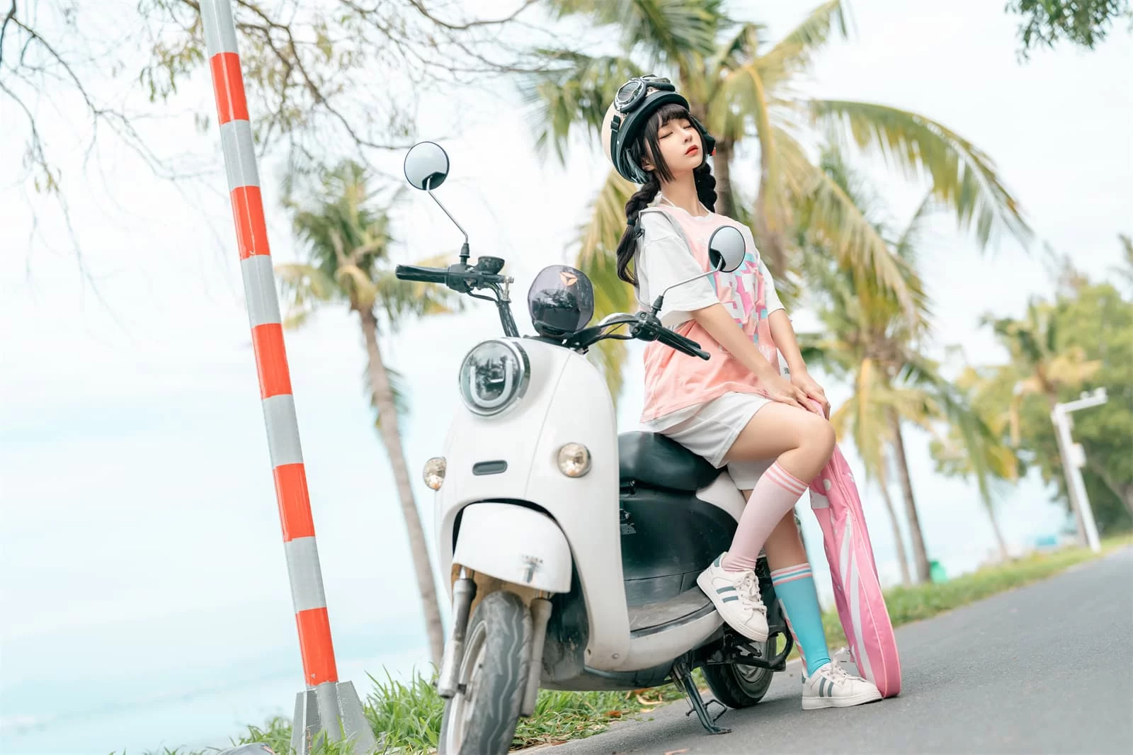 台南午後車模美照 – 優雅魅力戶外實錄精選 - 91