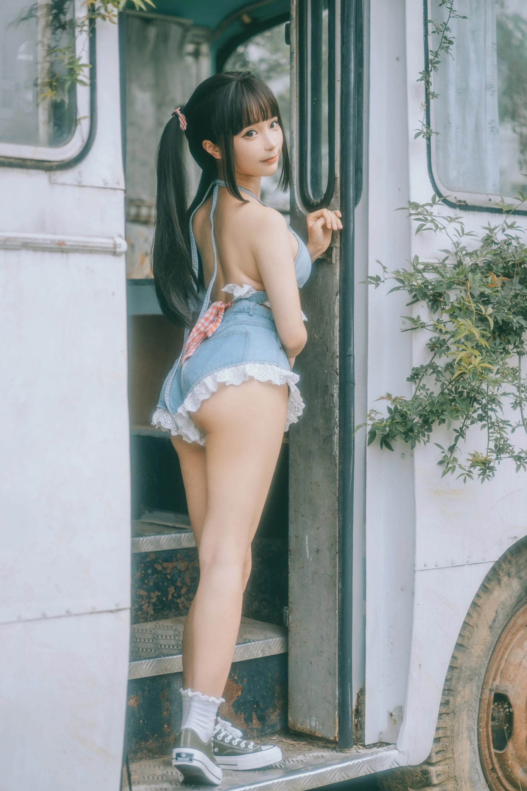 苗慄黎明校花美照 – 魅惑魅力攝影棚實錄獨家 - 1