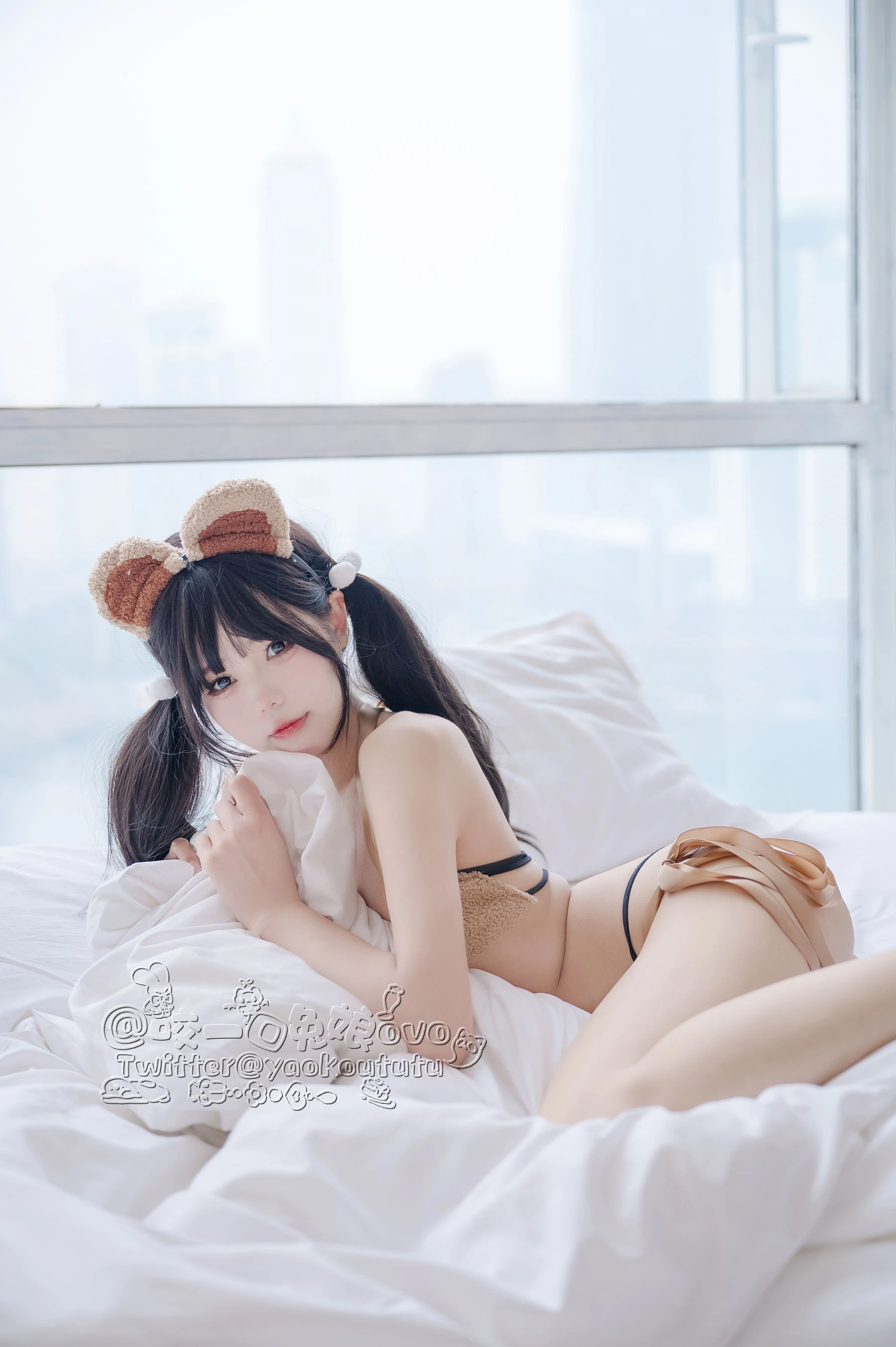 春季限定模特甜美寫真集 – 攝影棚俏皮瞬間捕捉限量 - 14