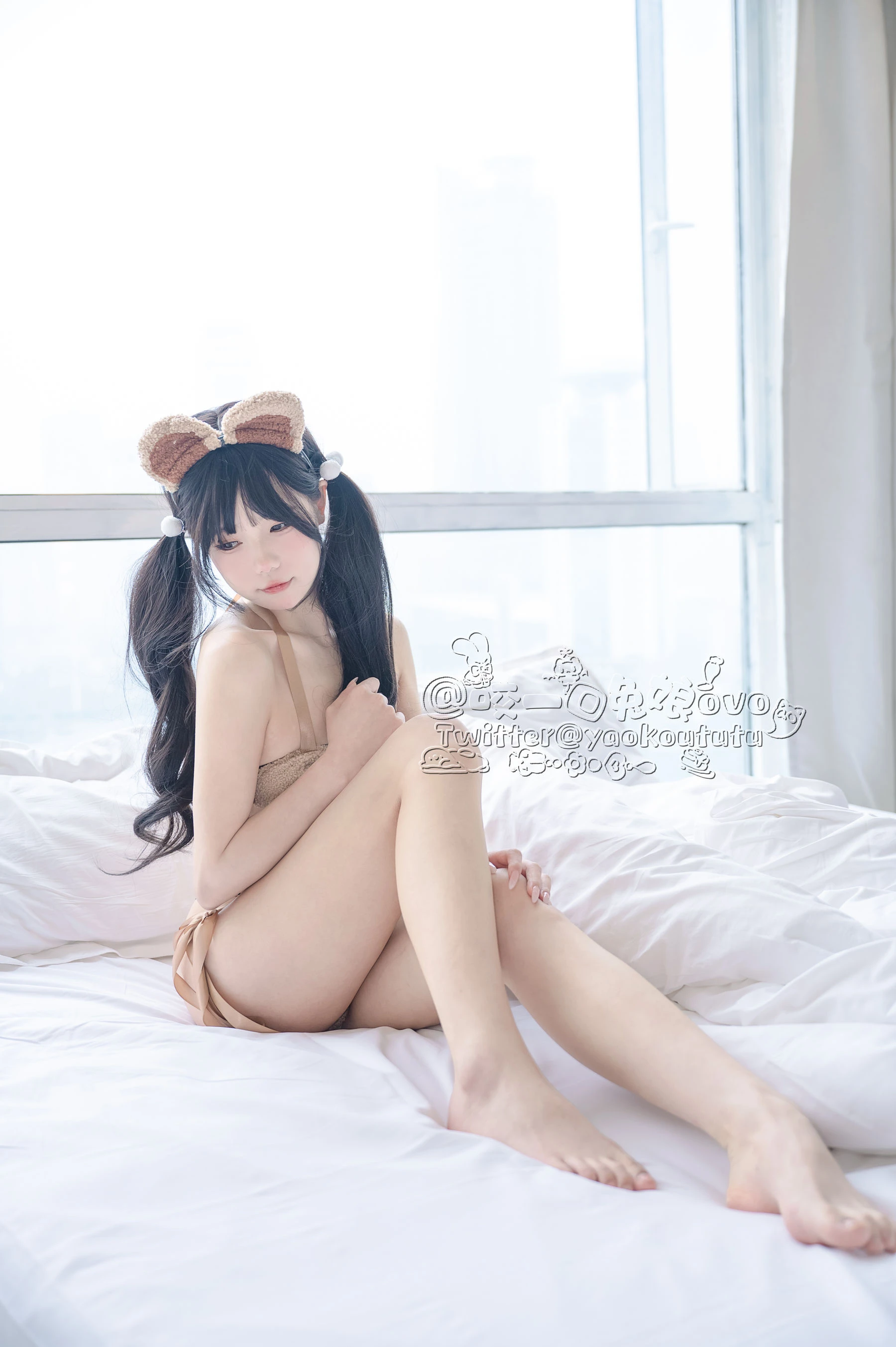 春季限定模特甜美寫真集 – 攝影棚俏皮瞬間捕捉限量 - 20