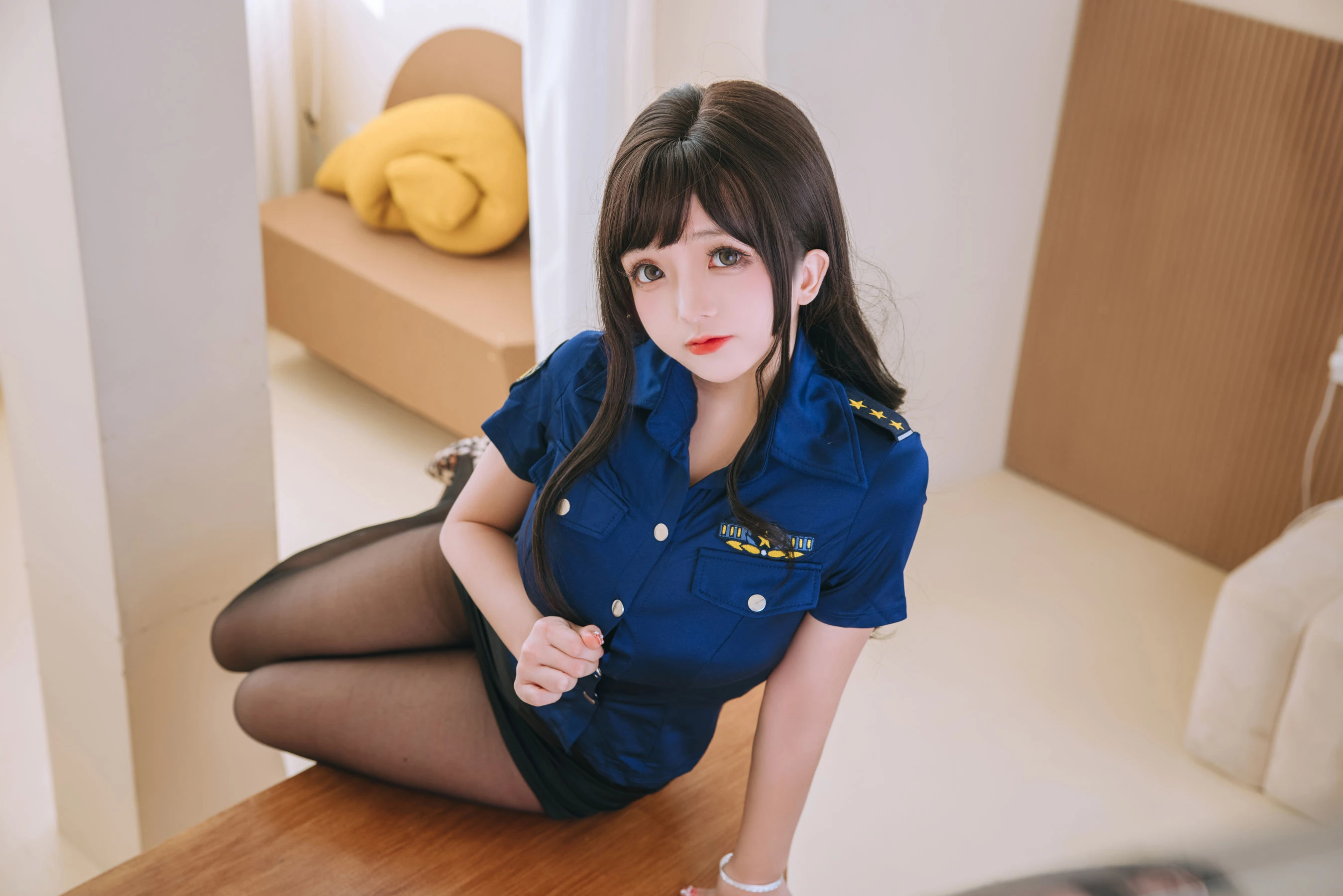 空姐優雅室內寫真 – 晴日活力風格展現限量 - 6