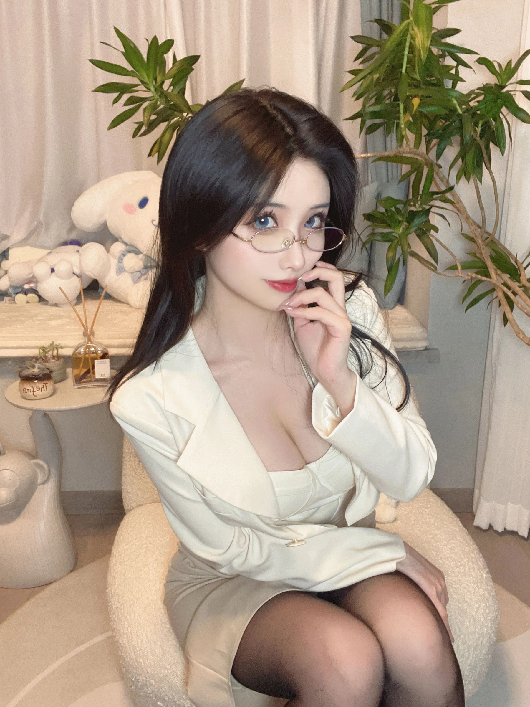 校花優雅自然光寫真 – 冬季激情風格展現典藏 - 12