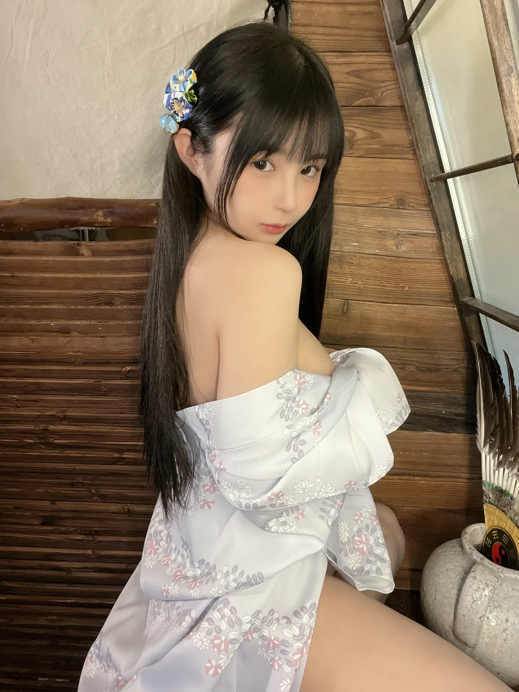 空姐時尚私房寫真 – 雨季激情風格展現限量 - 2
