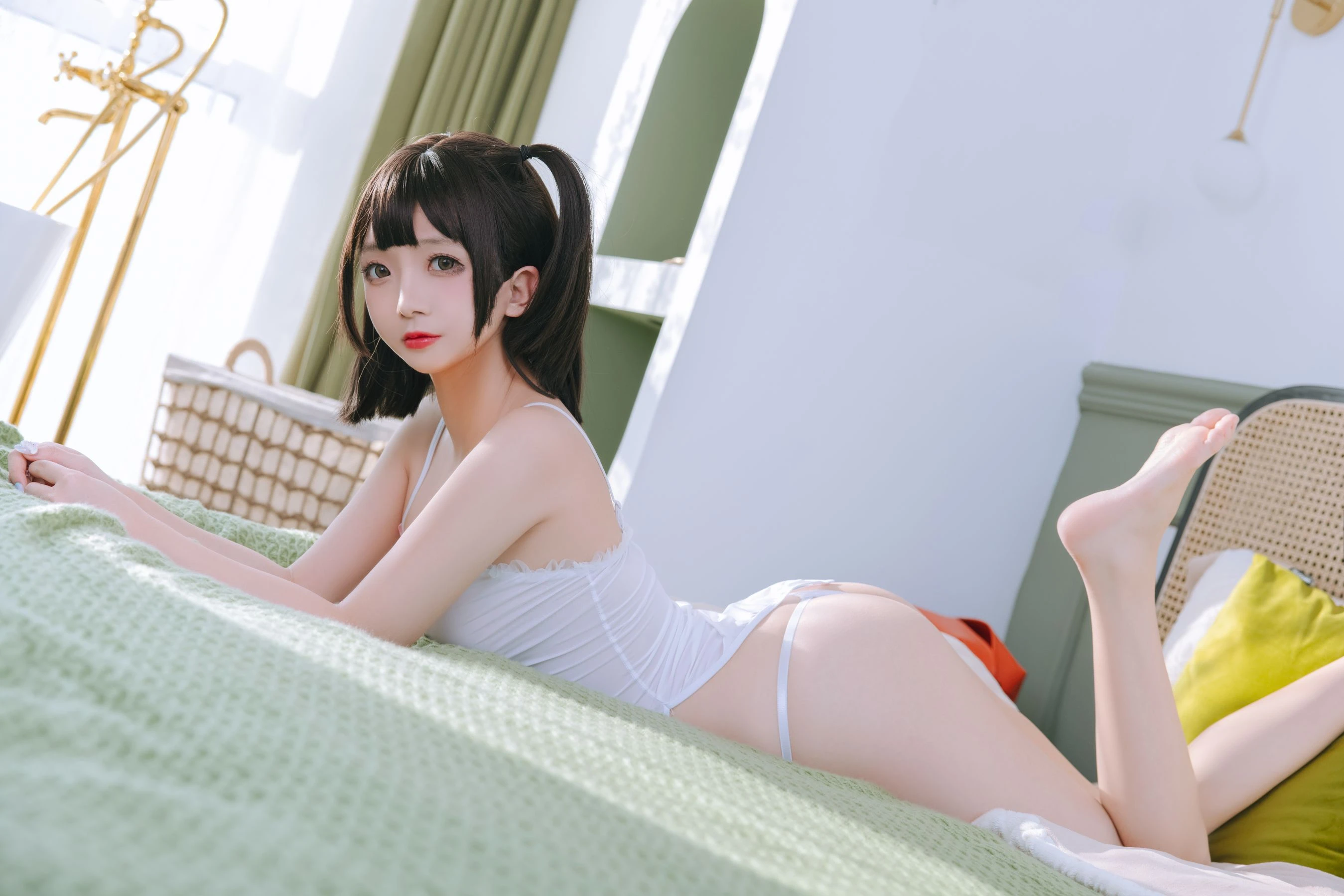 奔放時刻車模海邊寫真 – 春季性感風採再現珍藏 - 44