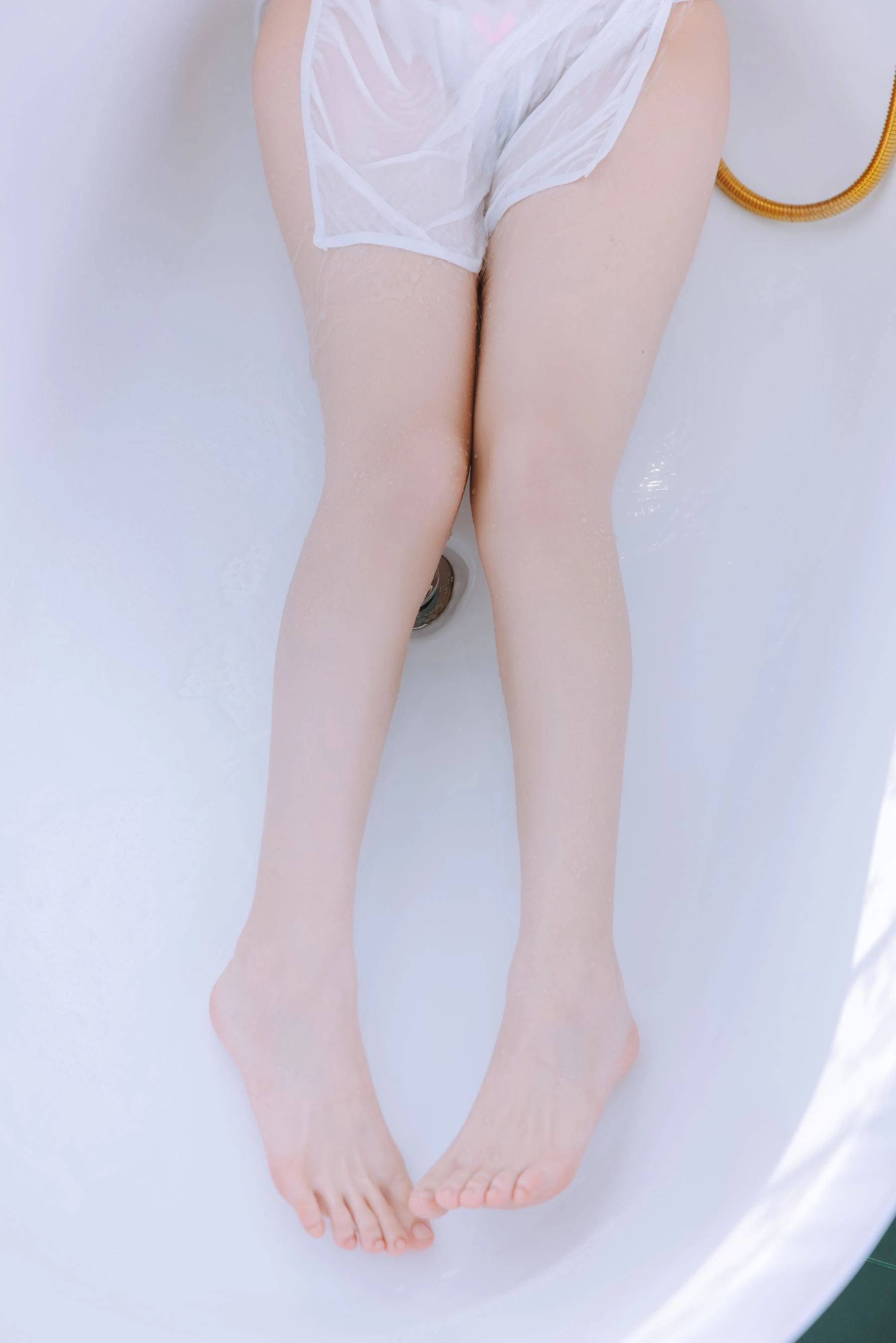 奔放時刻車模海邊寫真 – 春季性感風採再現珍藏 - 63