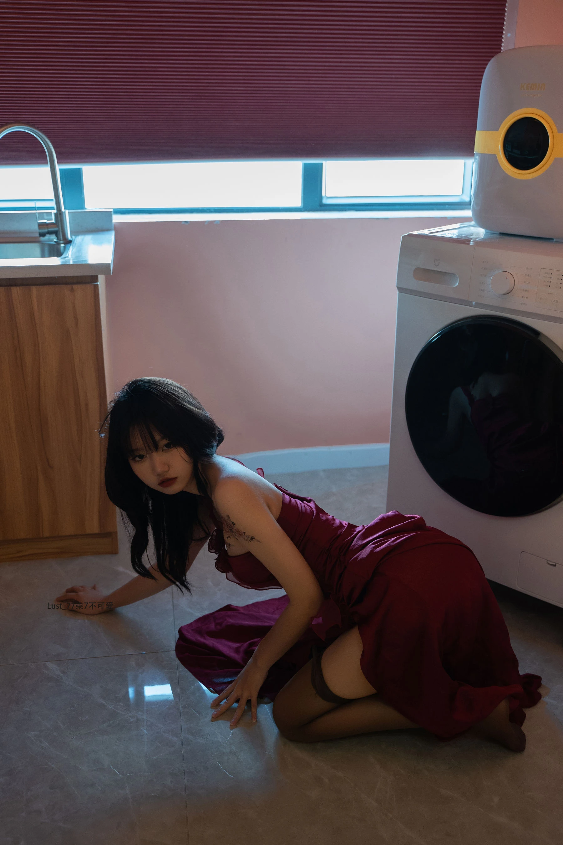 車模知性自然光寫真 – 秋季俏皮風格展現珍藏 - 126