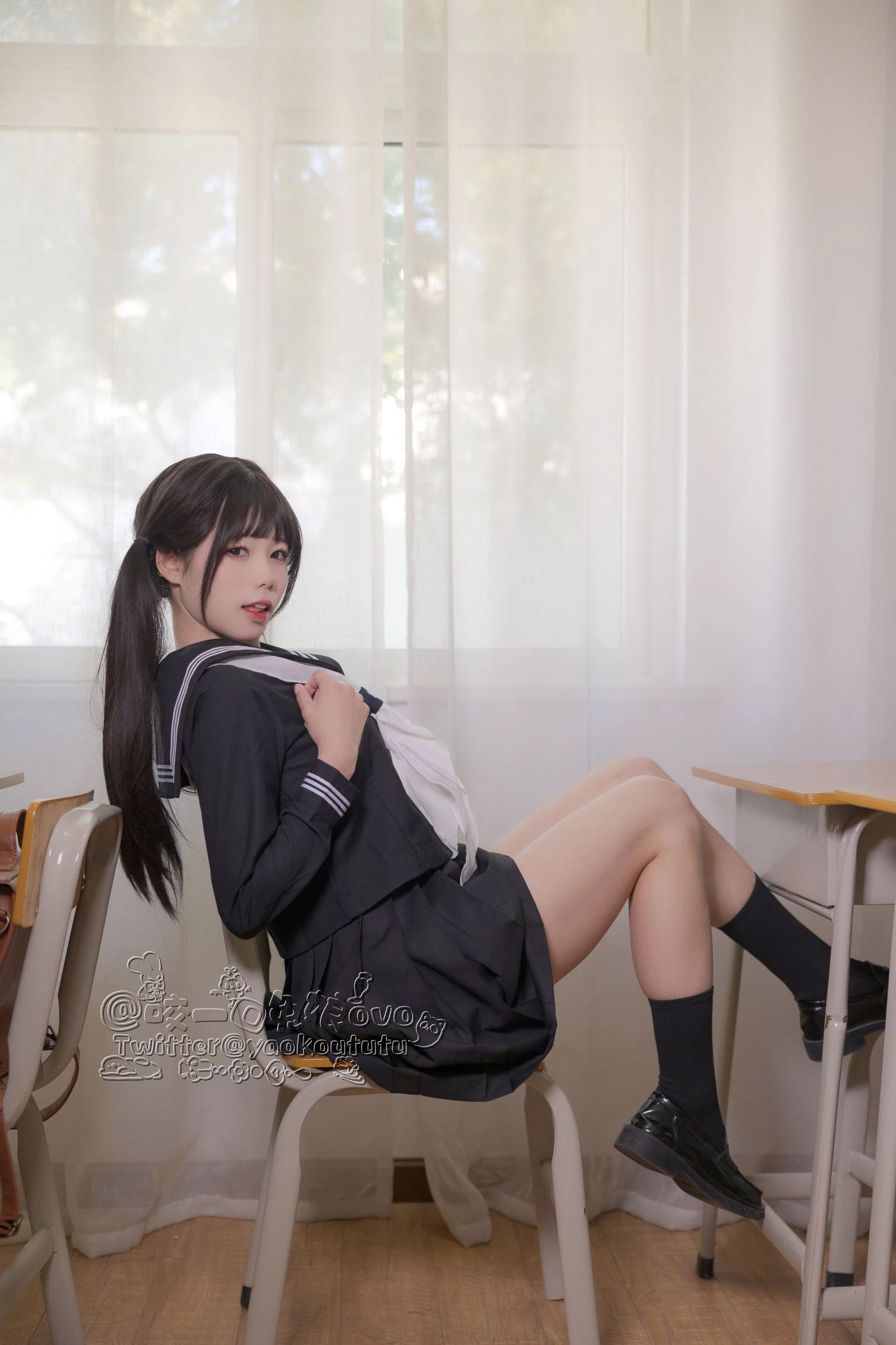 模特高貴戶外寫真 – 晴日俏皮風格展現限量 - 45