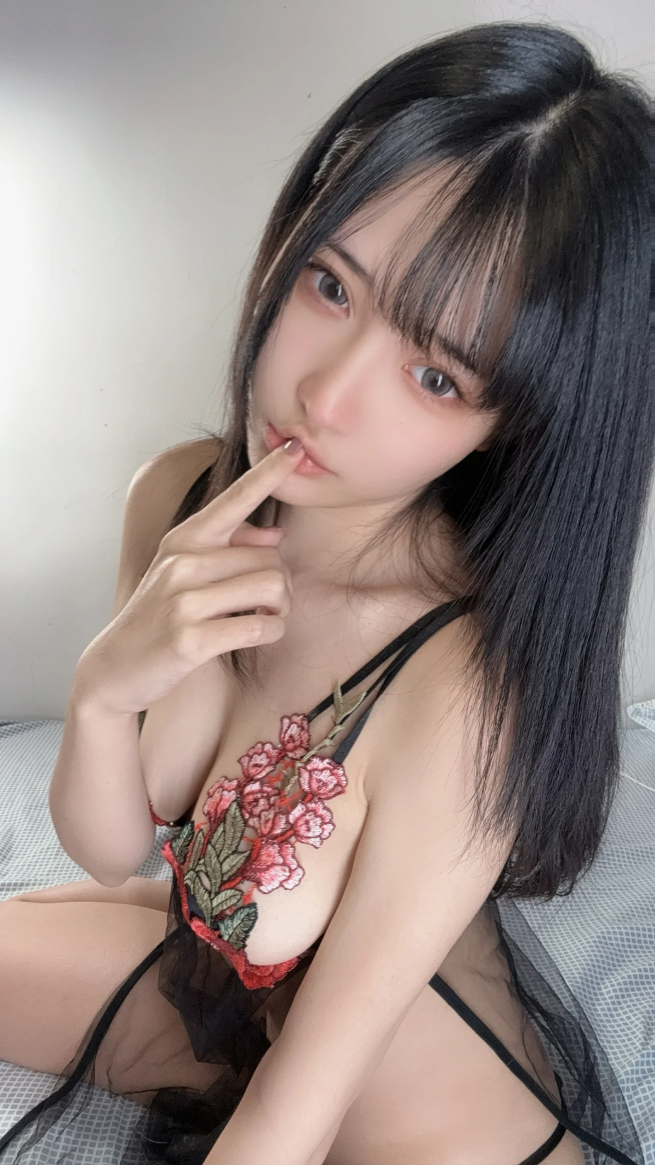 主播清純夜景寫真 – 夏日俏皮風格展現典藏 - 10