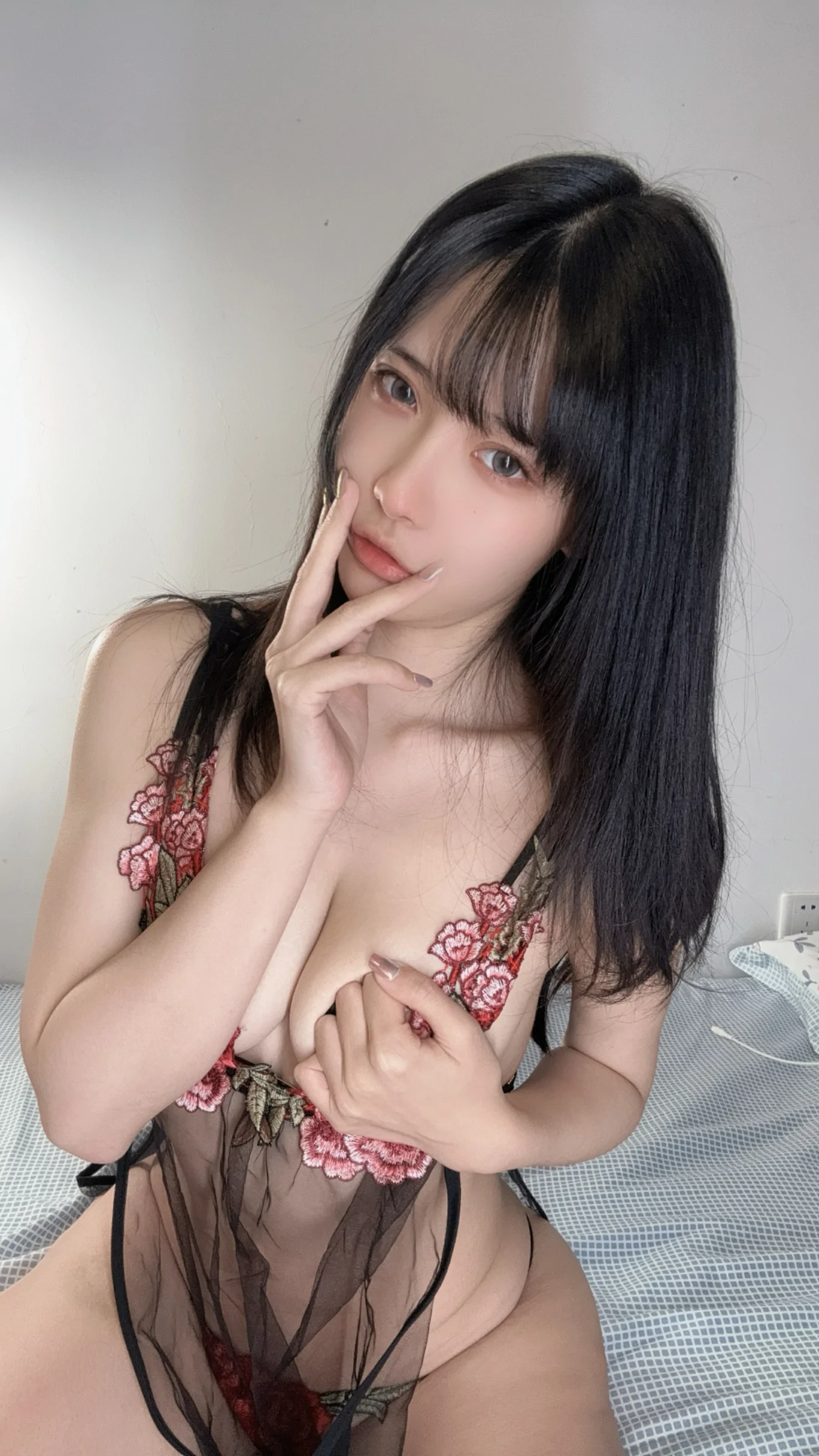主播清純夜景寫真 – 夏日俏皮風格展現典藏 - 9