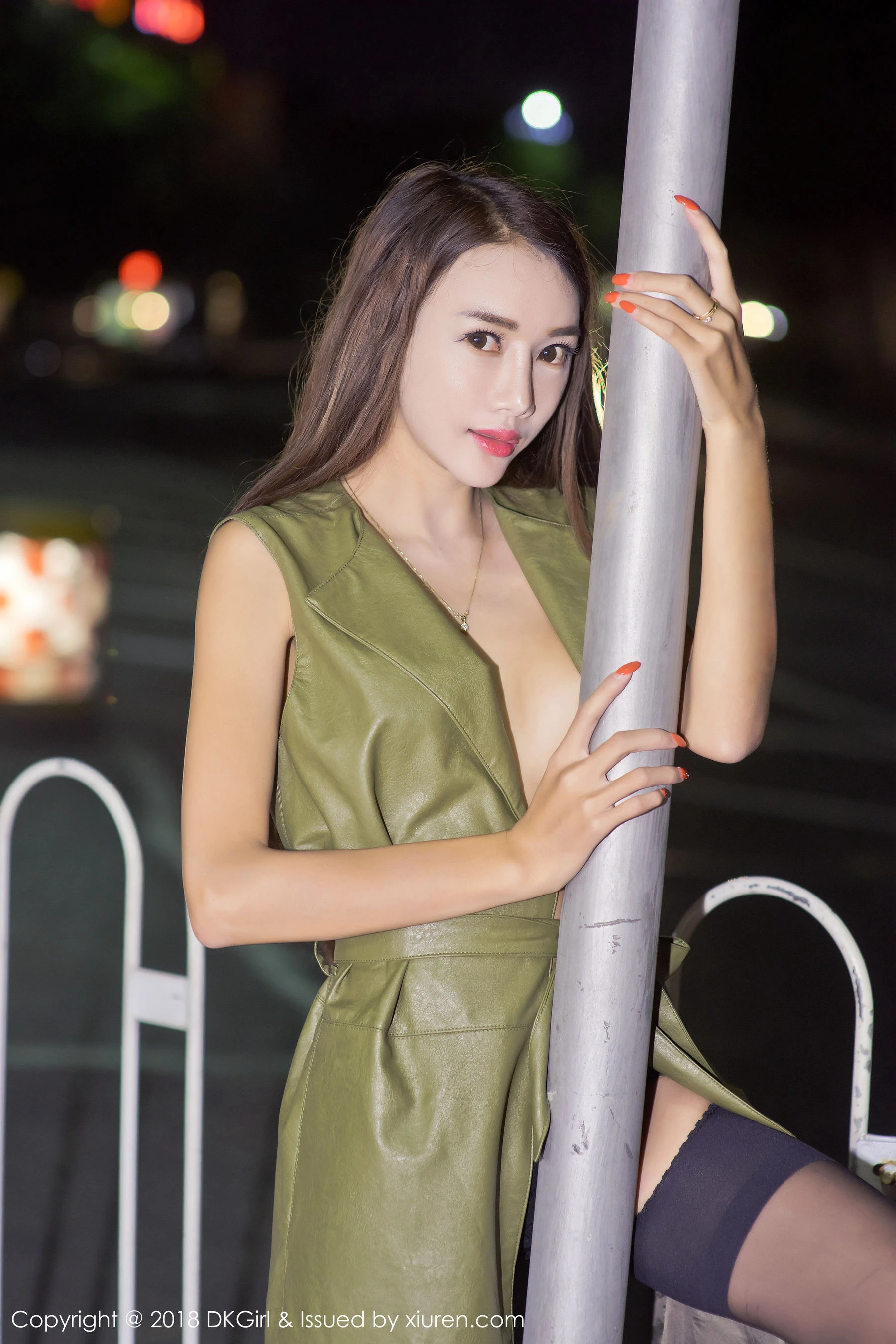 高雄黃昏車模美照 – 活潑魅力攝影棚實錄典藏 - 37