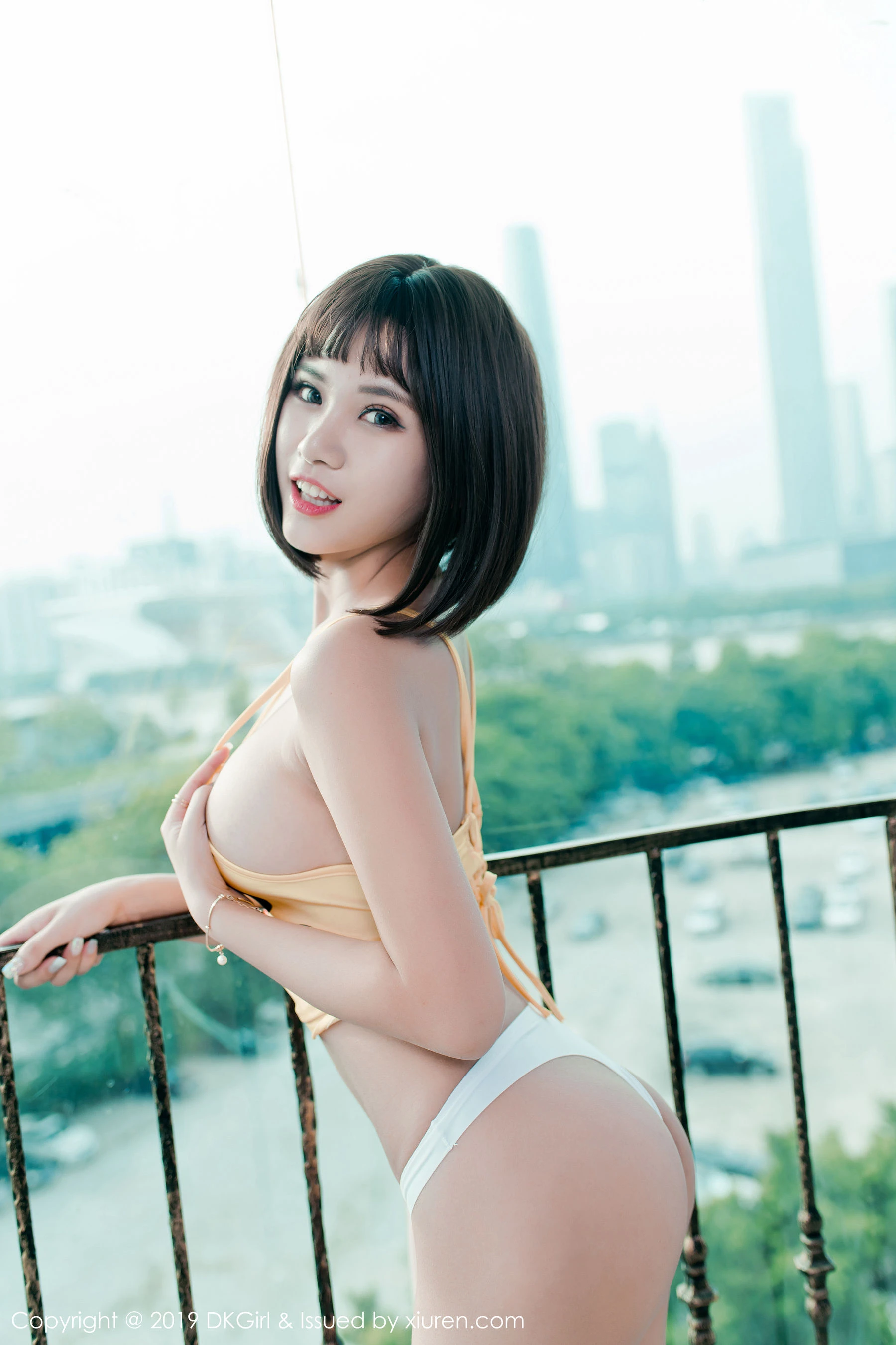 晴日限定網紅高貴寫真集 – 室內自信瞬間捕捉典藏 - 3