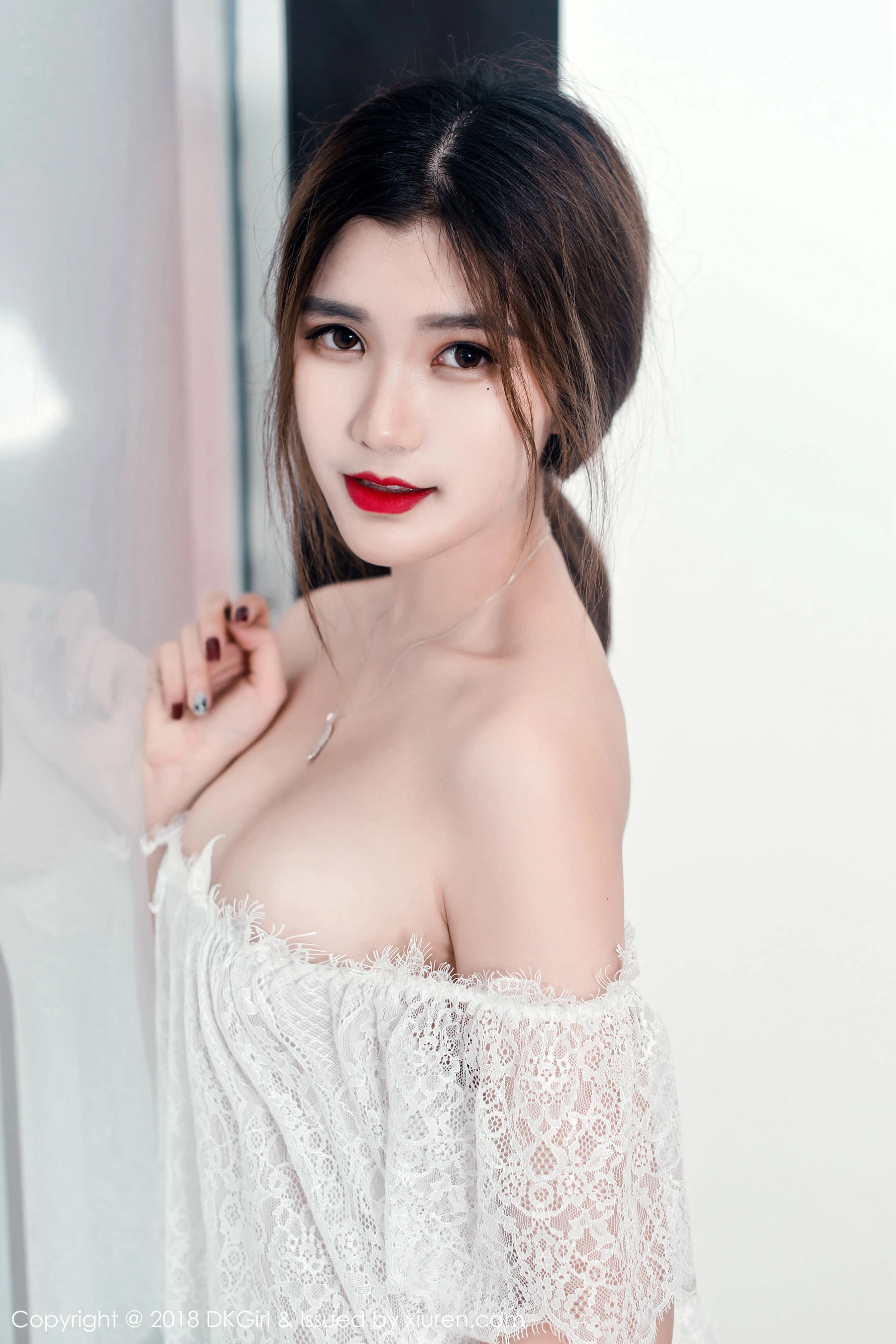 車模清純海邊寫真 – 冬季活力風格展現典藏 - 46
