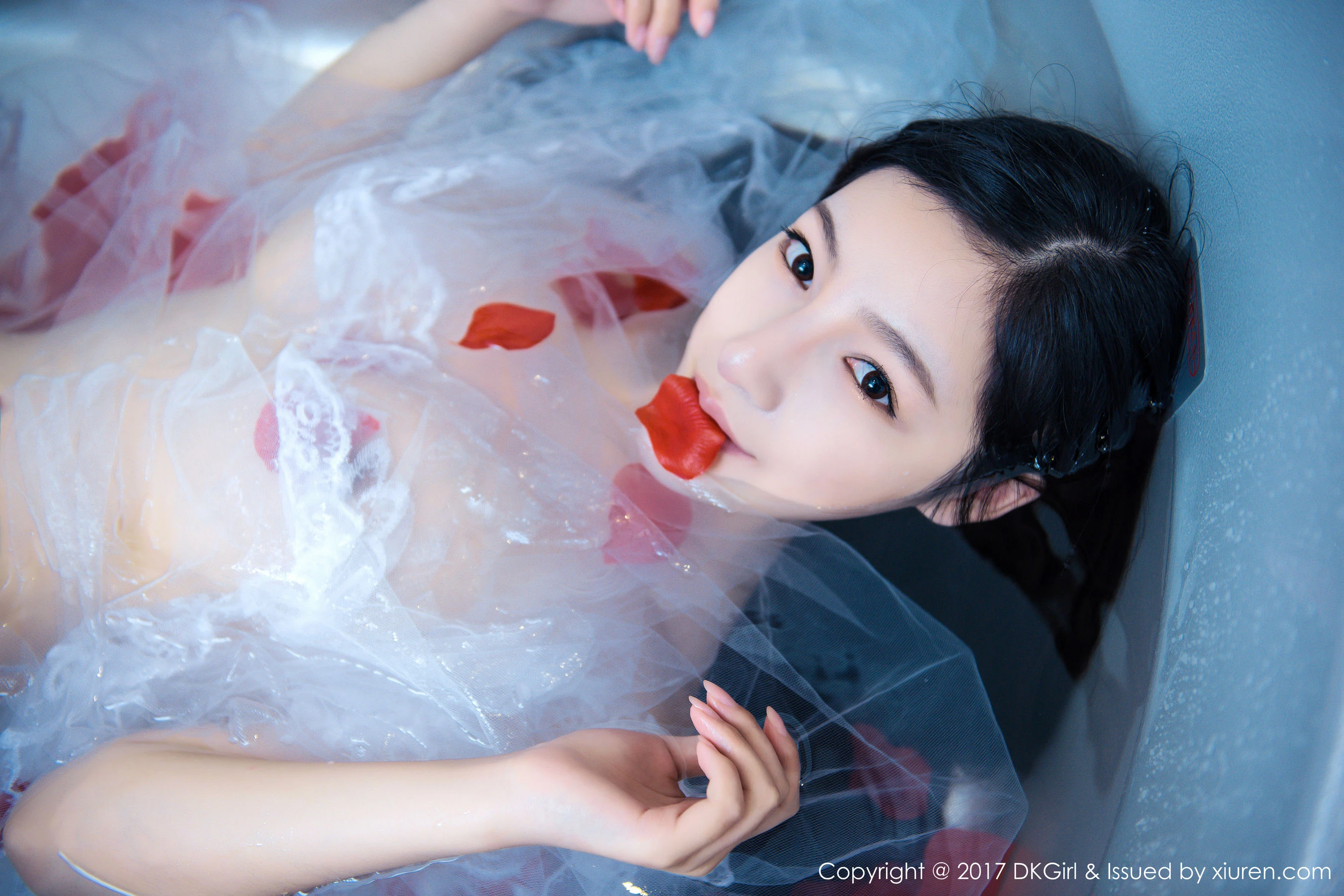 空姐知性夜景寫真 – 晴日俏皮風格展現典藏 - 26