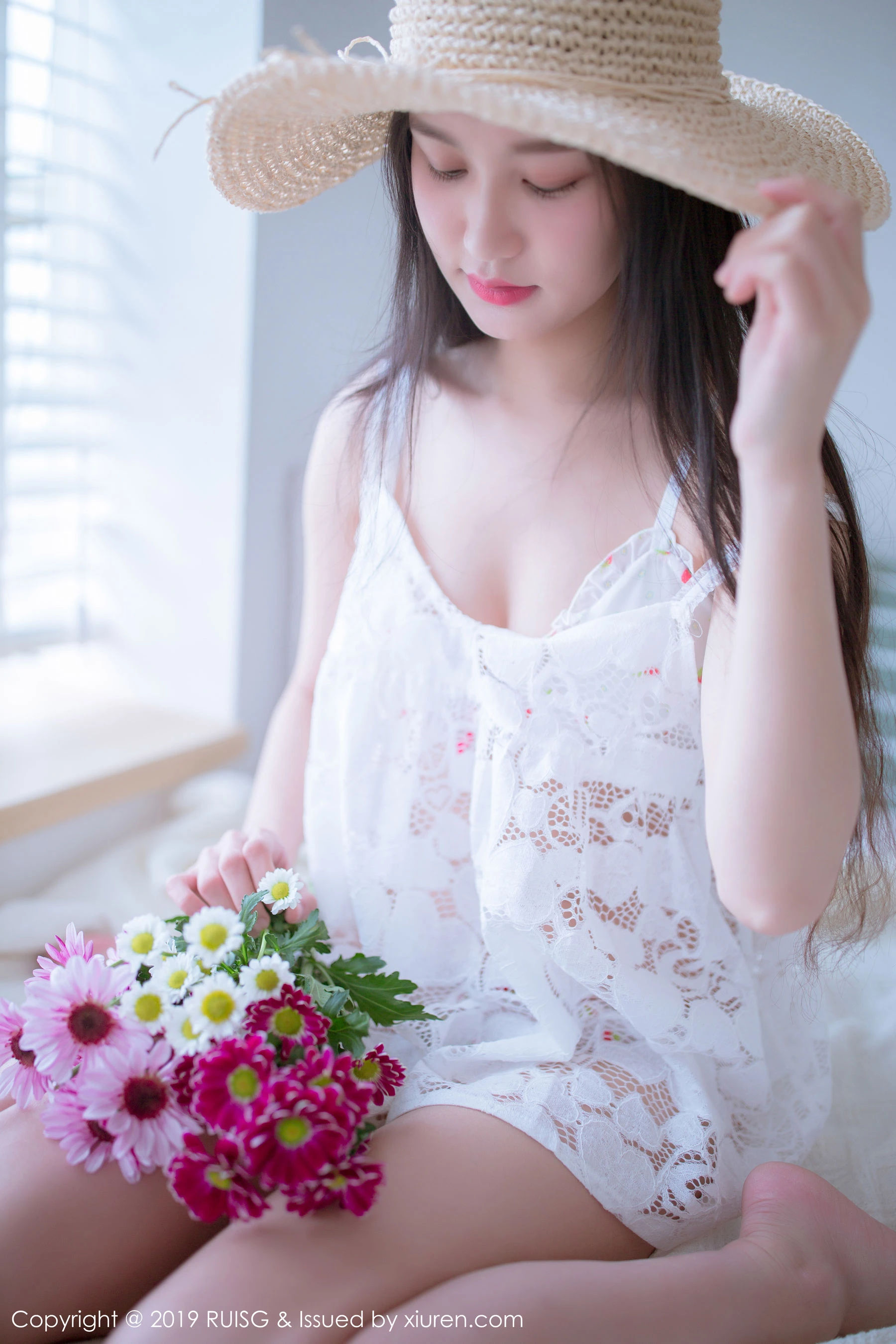 空姐高貴海邊寫真 – 夏日靜謐風格展現珍藏 - 19