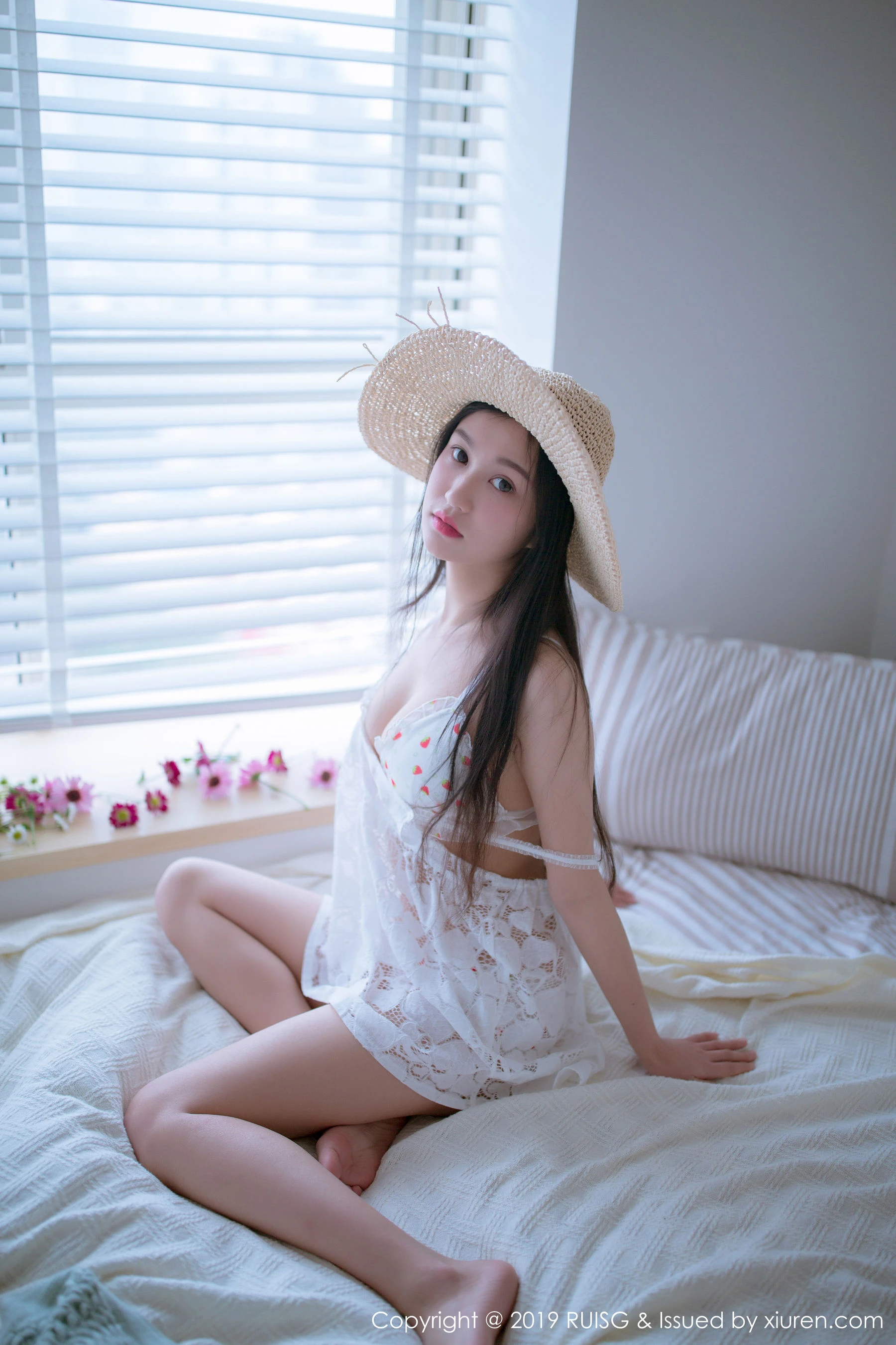 空姐高貴海邊寫真 – 夏日靜謐風格展現珍藏 - 29