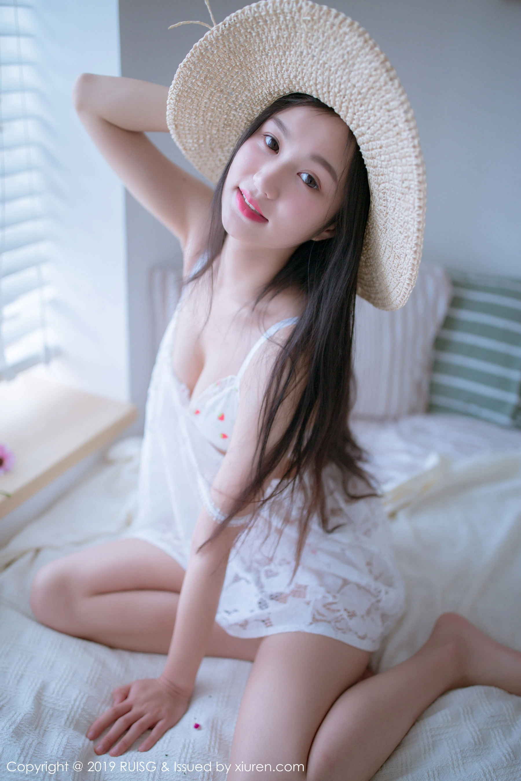 空姐高貴海邊寫真 – 夏日靜謐風格展現珍藏 - 33