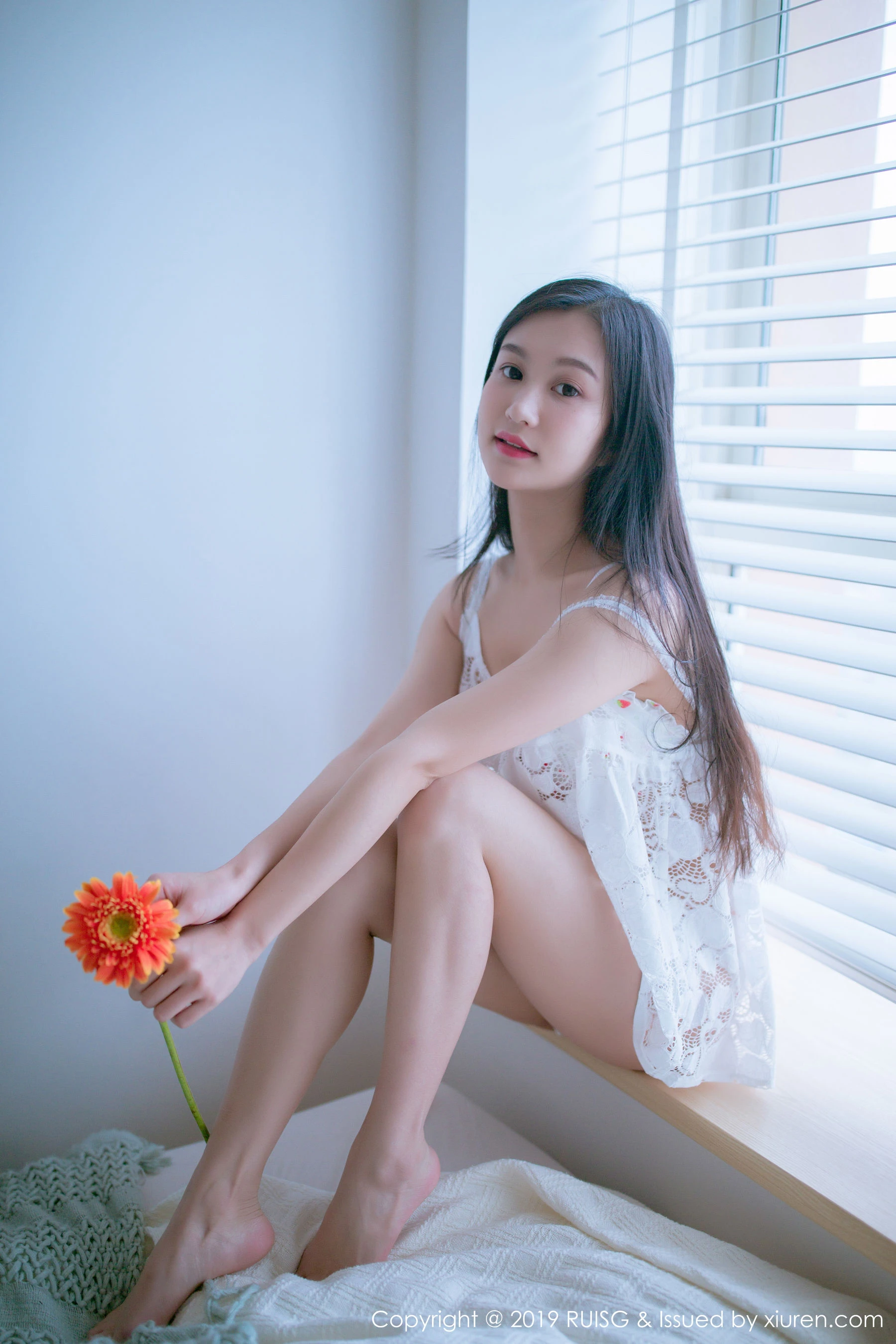 空姐高貴海邊寫真 – 夏日靜謐風格展現珍藏 - 6