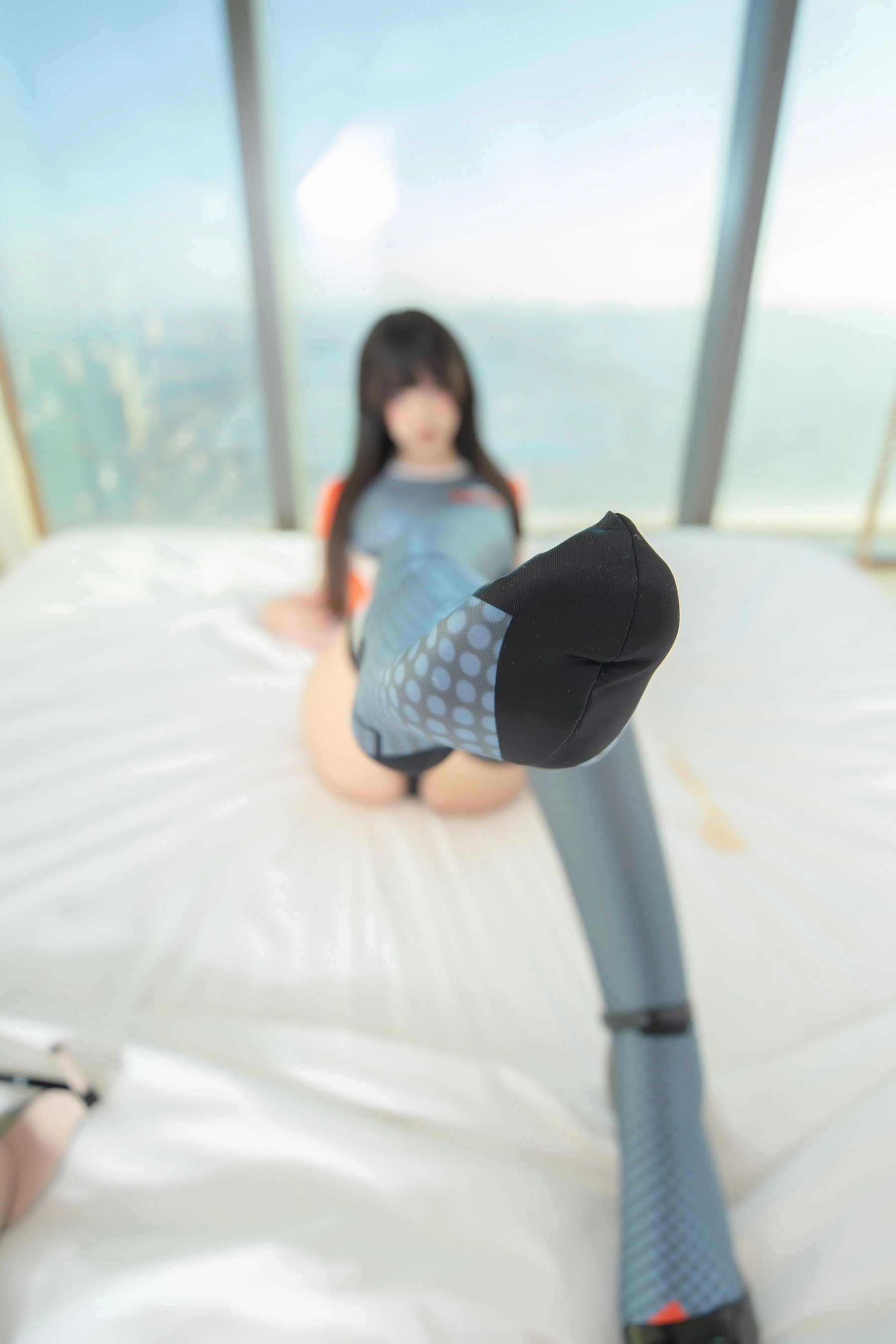 模特性感山景寫真 – 秋楓溫柔風格展現限量 - 33