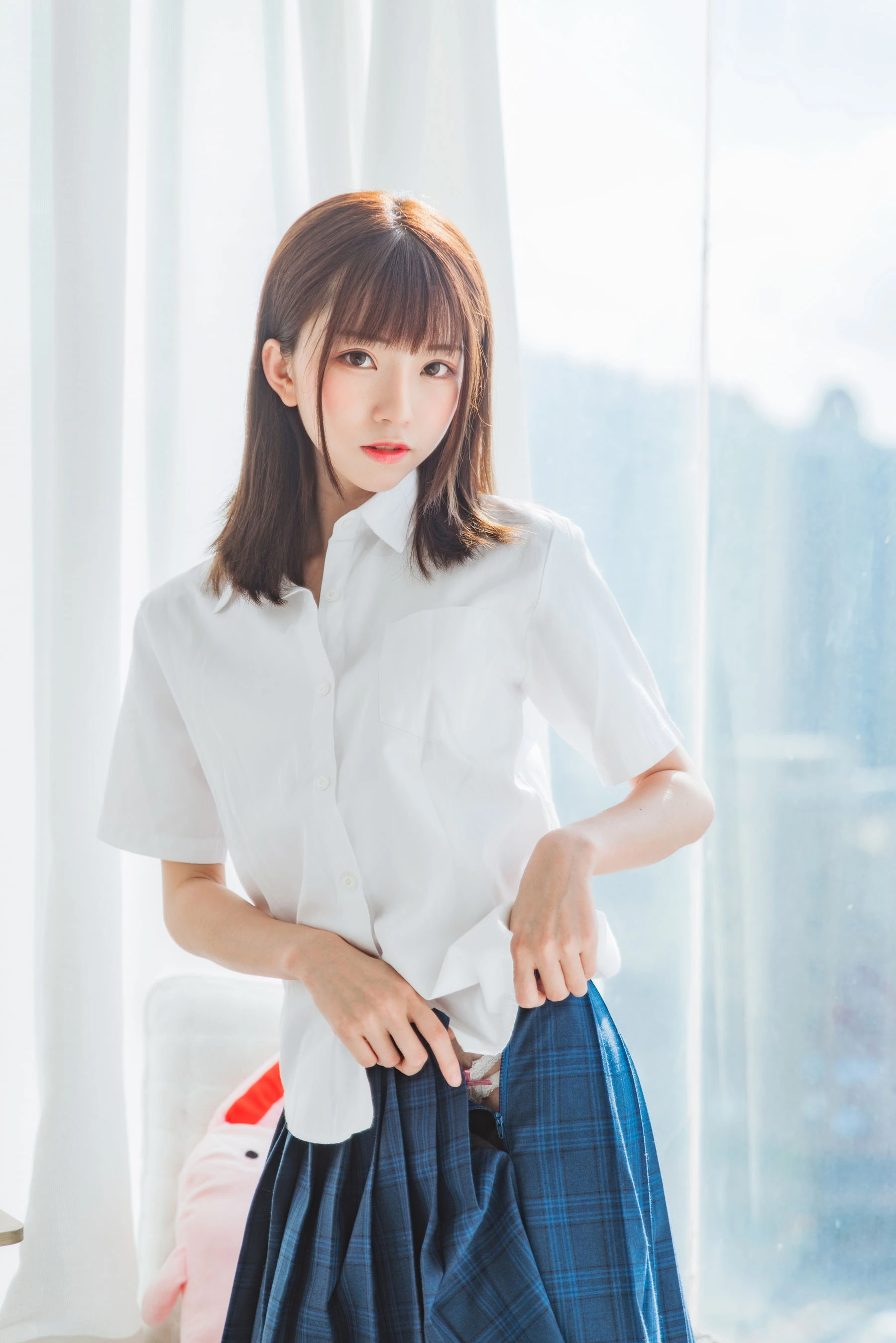 模特性感山景寫真 – 夏日優雅風格展現精選 - 9