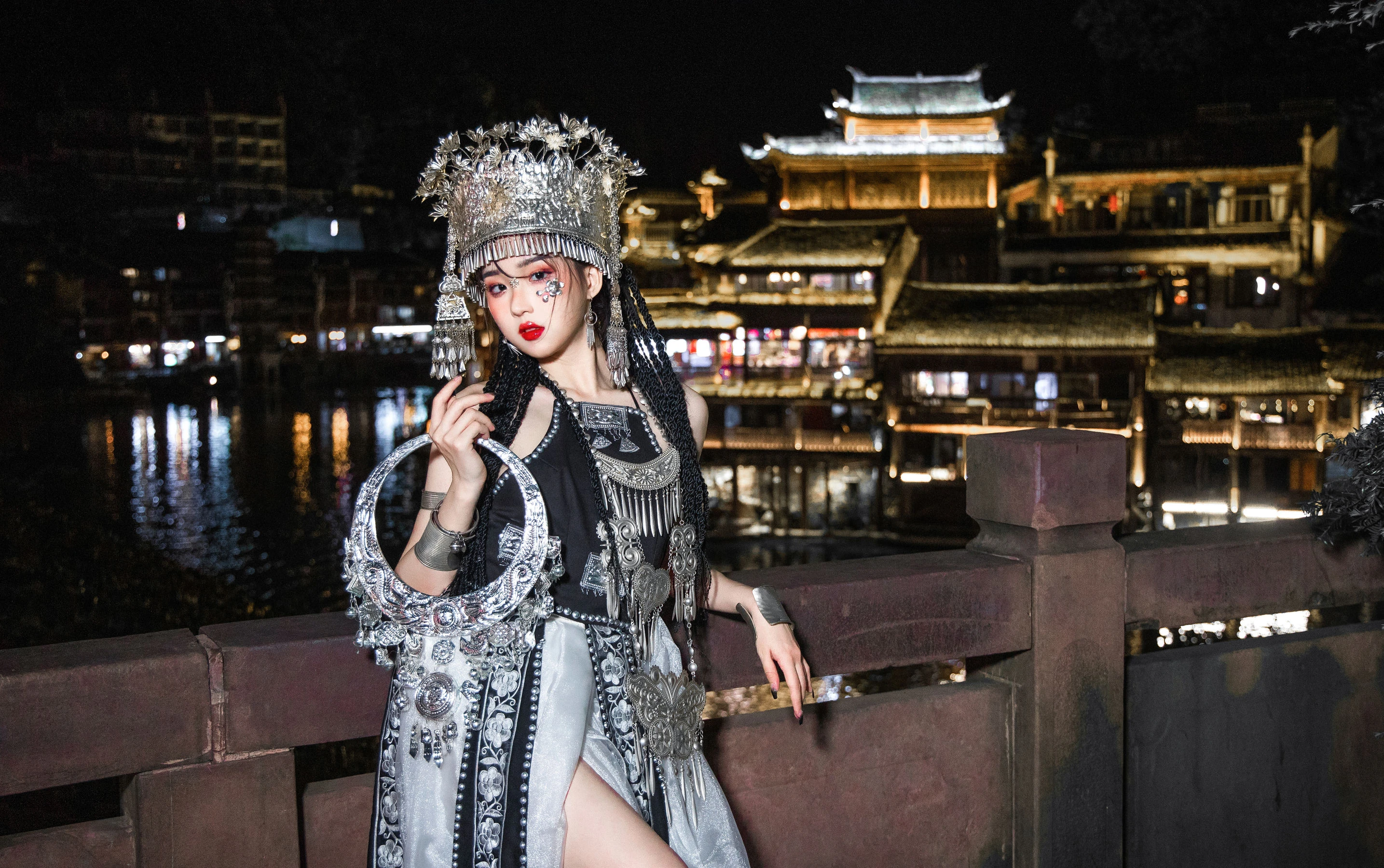 空姐知性私房寫真 – 秋楓靜謐風格展現精選 - 15