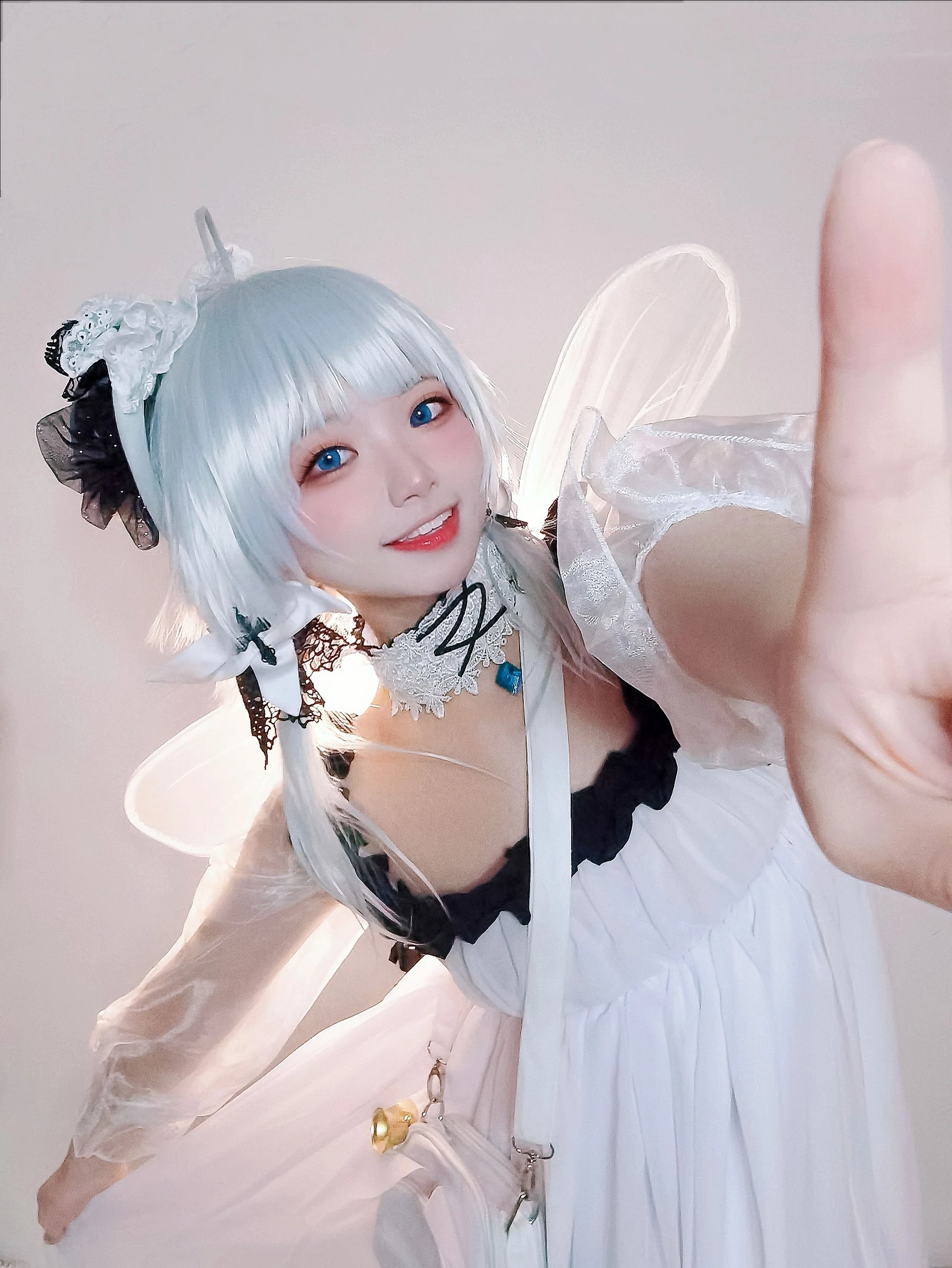嫩模優雅街拍寫真 – 夏日自信風格展現珍藏 - 14