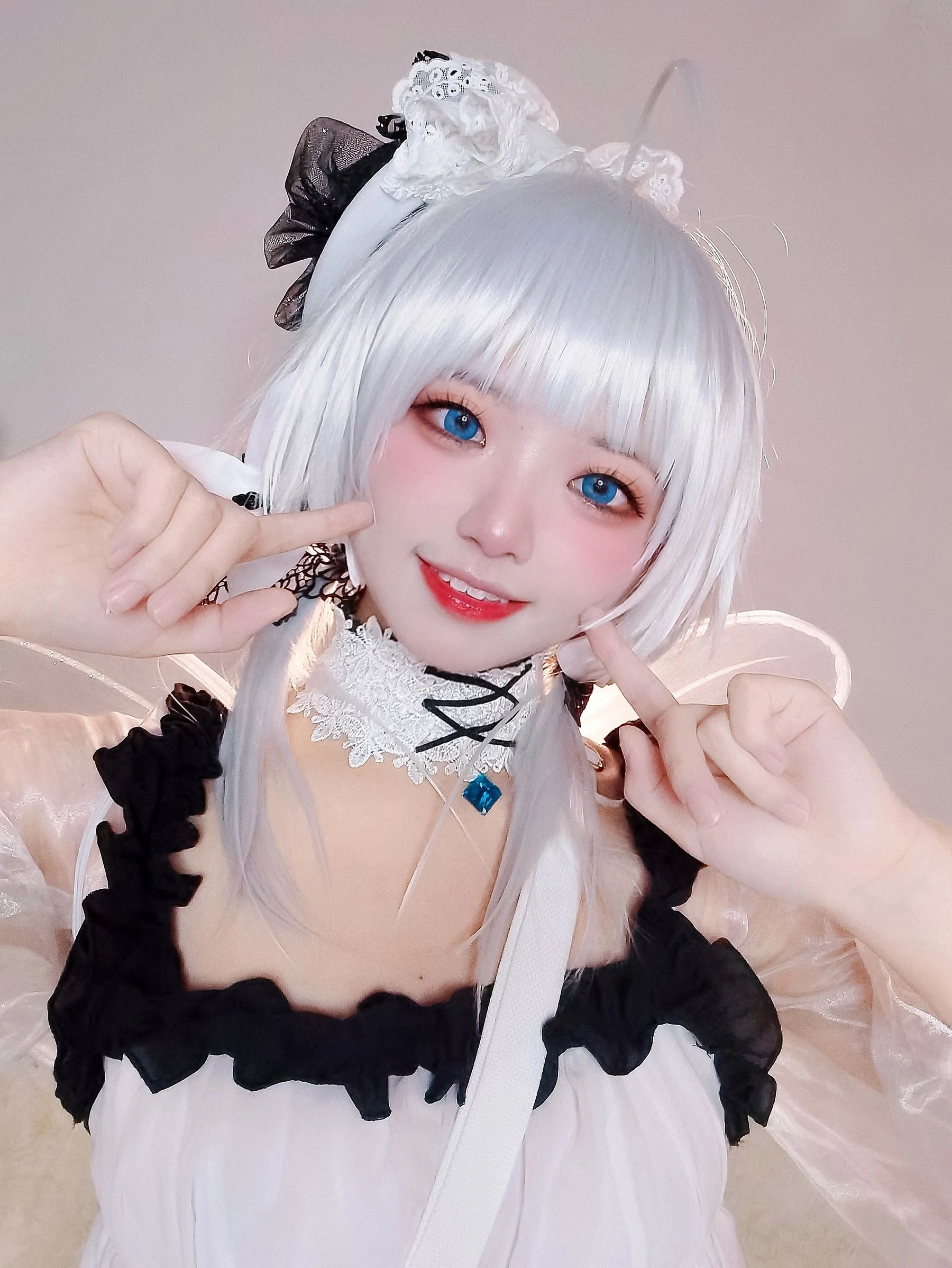 嫩模優雅街拍寫真 – 夏日自信風格展現珍藏 - 15
