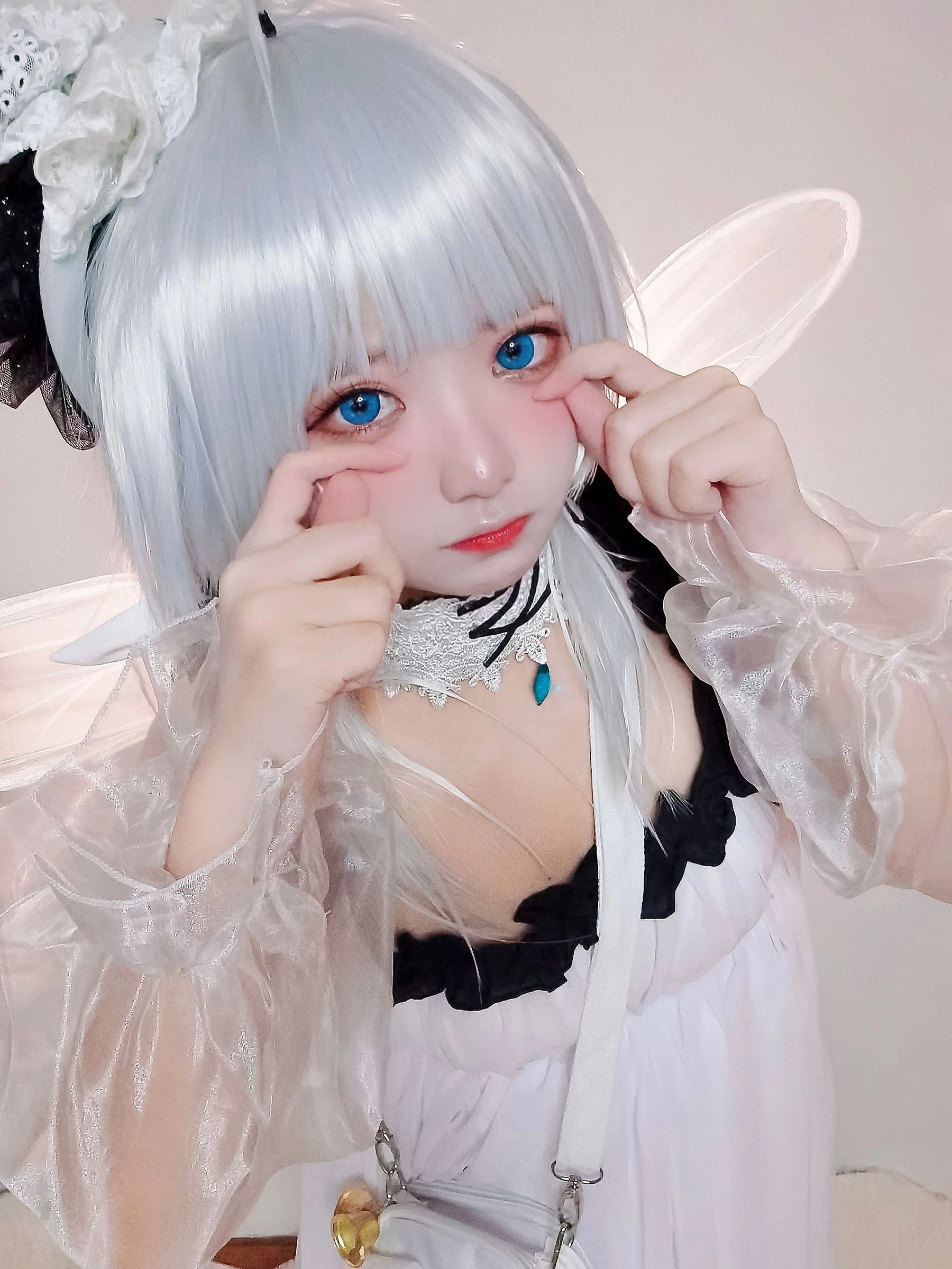 嫩模優雅街拍寫真 – 夏日自信風格展現珍藏 - 8