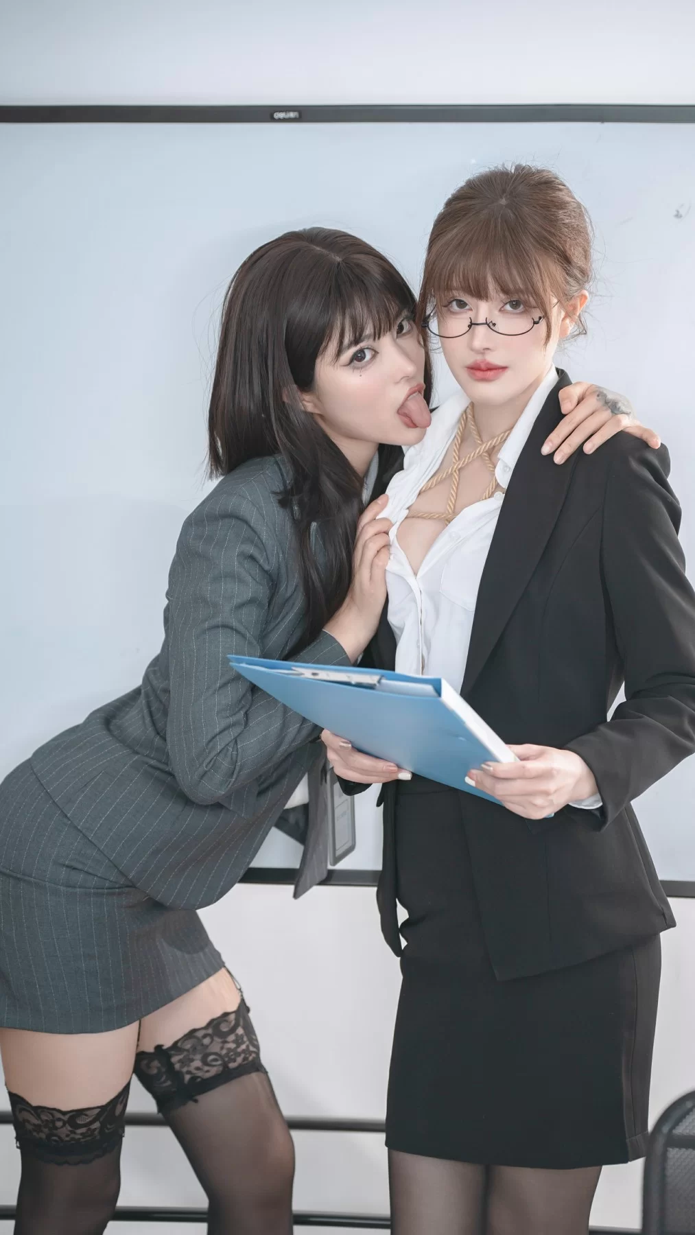 苗慄全日主播美照 – 時尚魅力夜景實錄珍藏 - 13