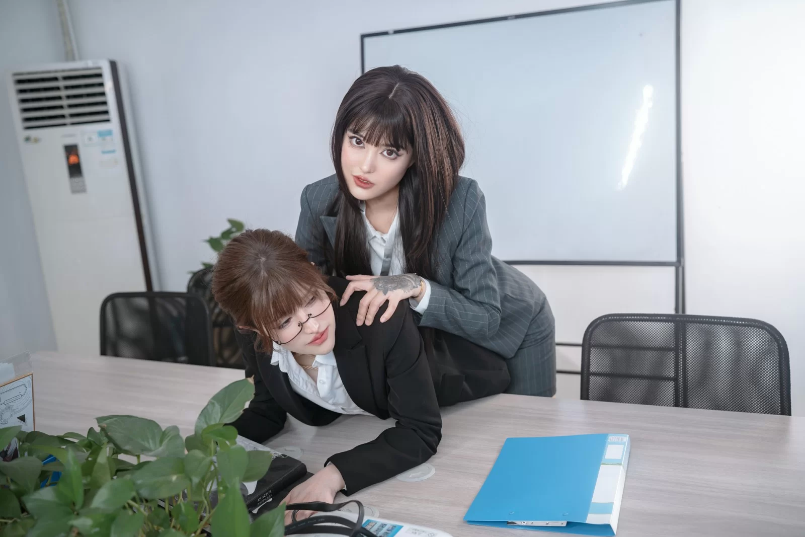 苗慄全日主播美照 – 時尚魅力夜景實錄珍藏 - 19