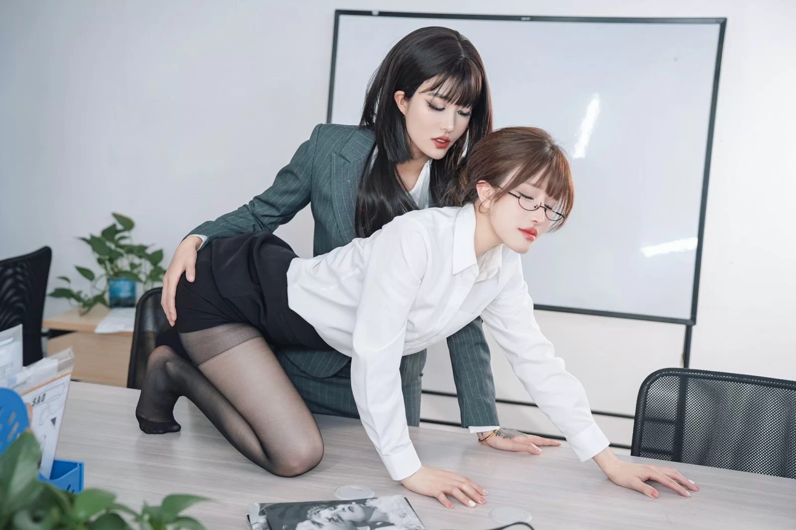 苗慄全日主播美照 – 時尚魅力夜景實錄珍藏 - 27