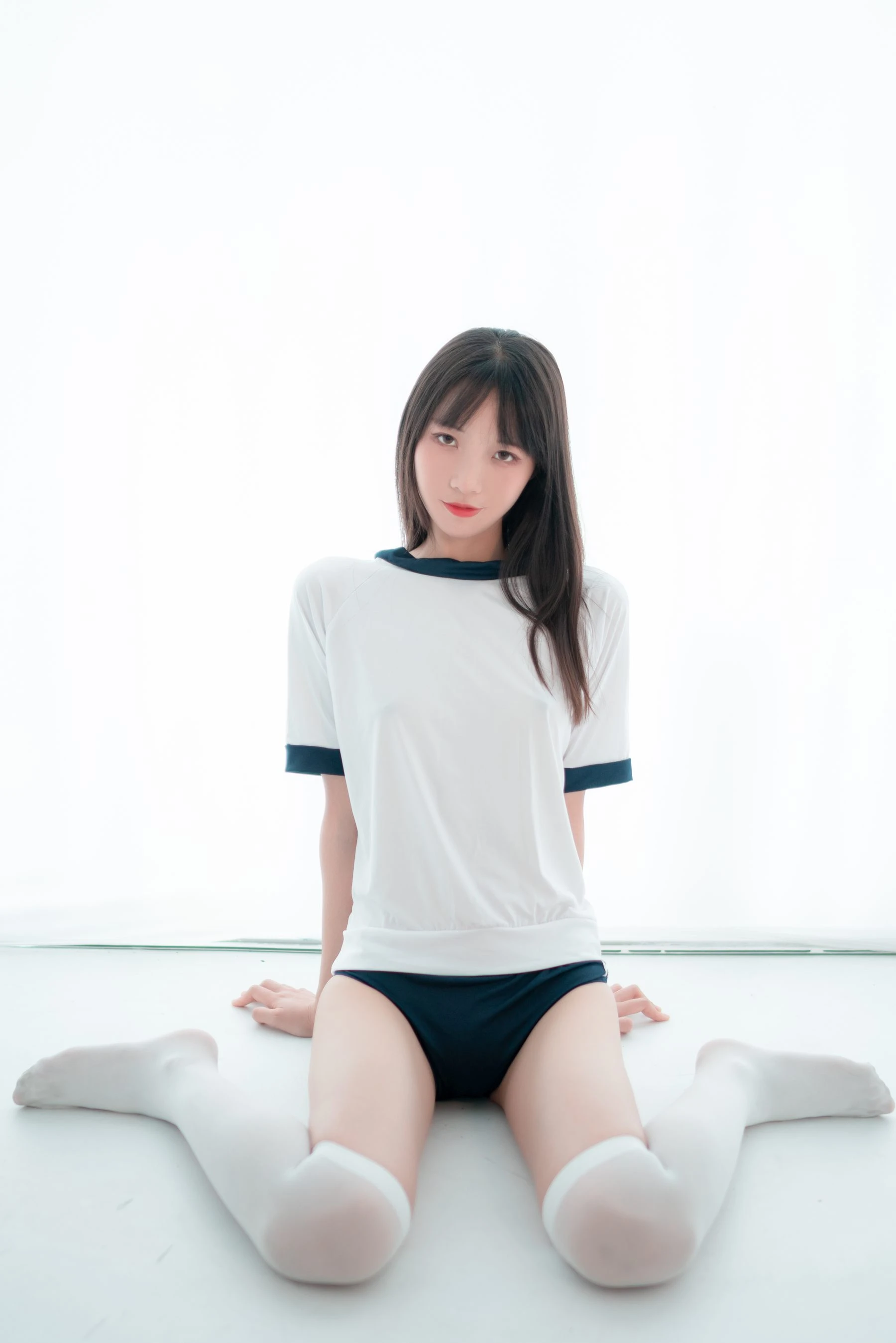 台北正午嫩模美照 – 高貴魅力戶外實錄精選 - 2