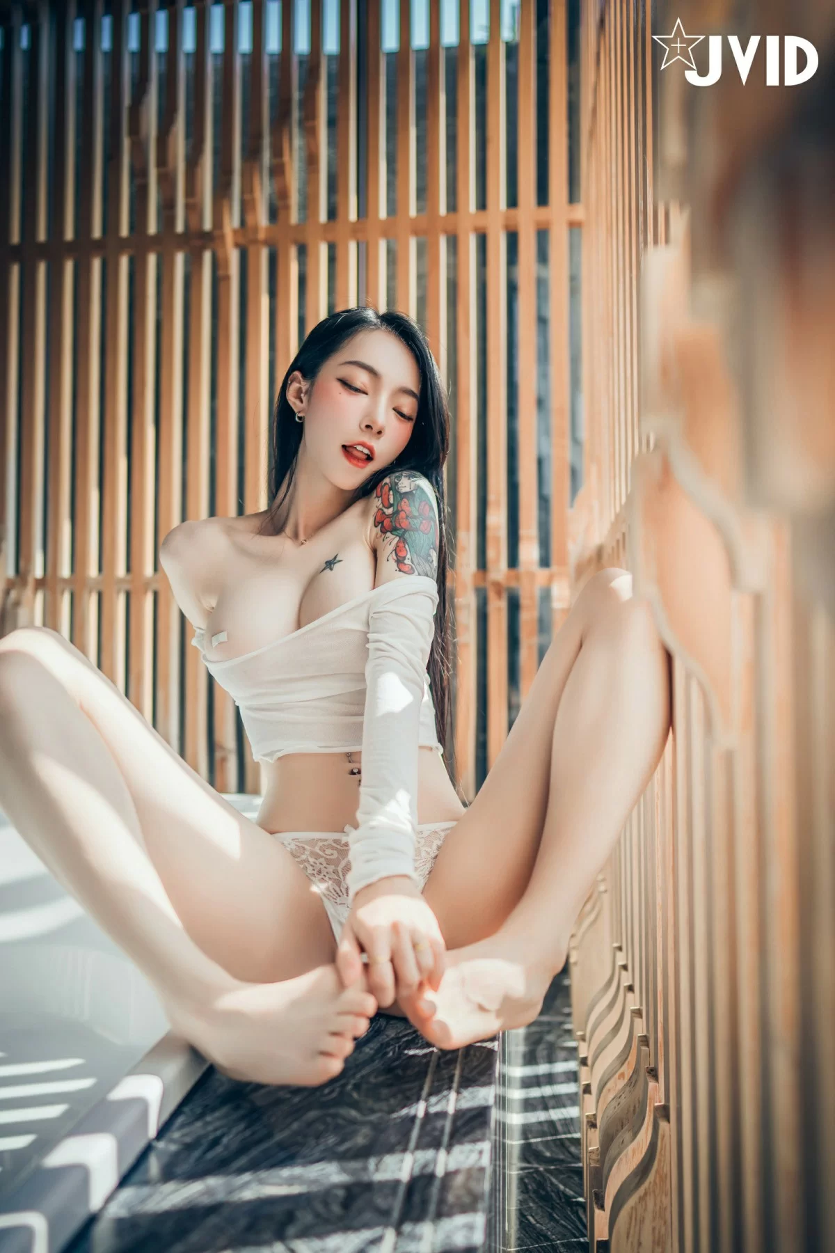 雨季限定校花時尚寫真集 – 山景神秘瞬間捕捉典藏 - 11