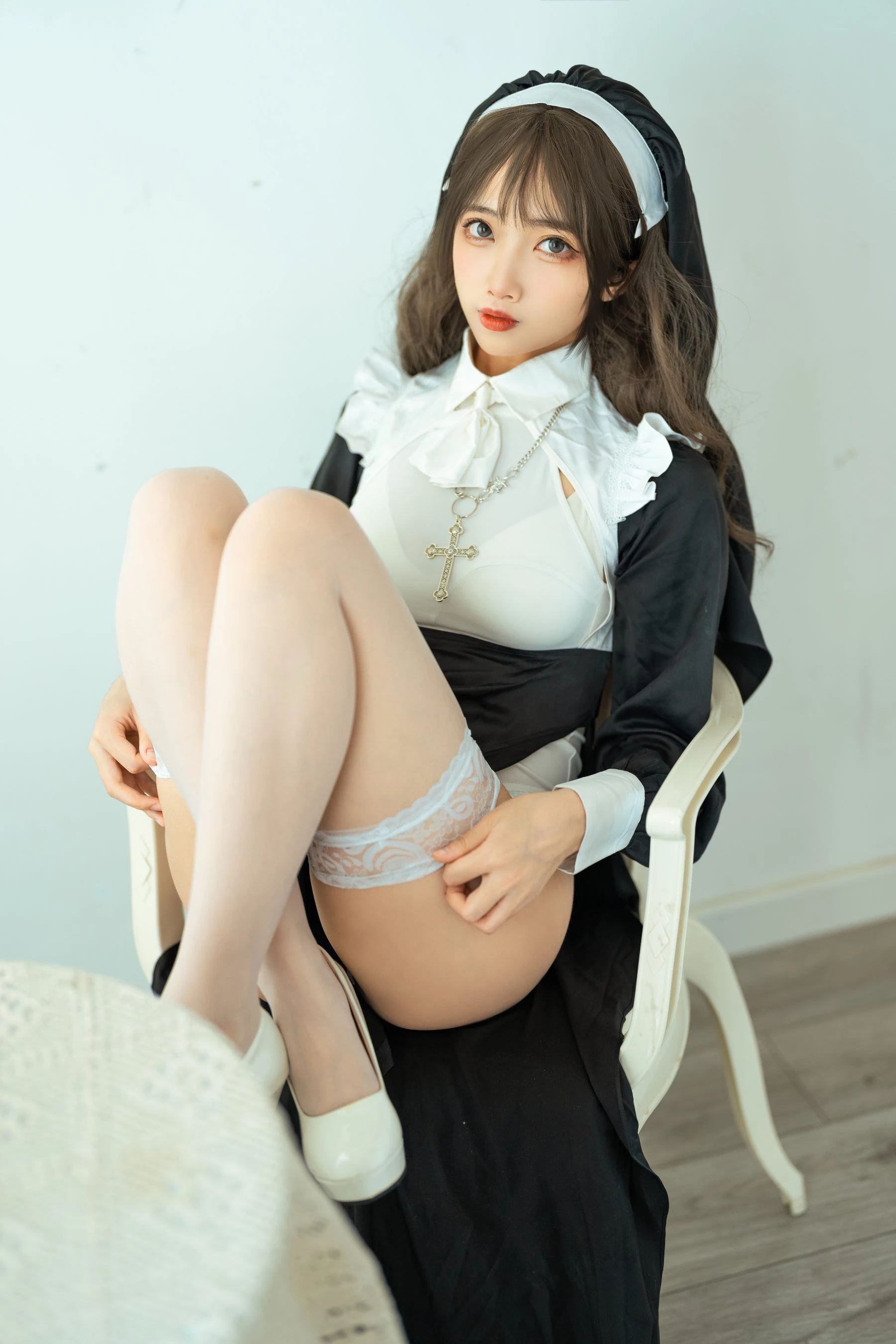 優雅時刻校花街拍寫真 – 夏日知性風採再現珍藏 - 15
